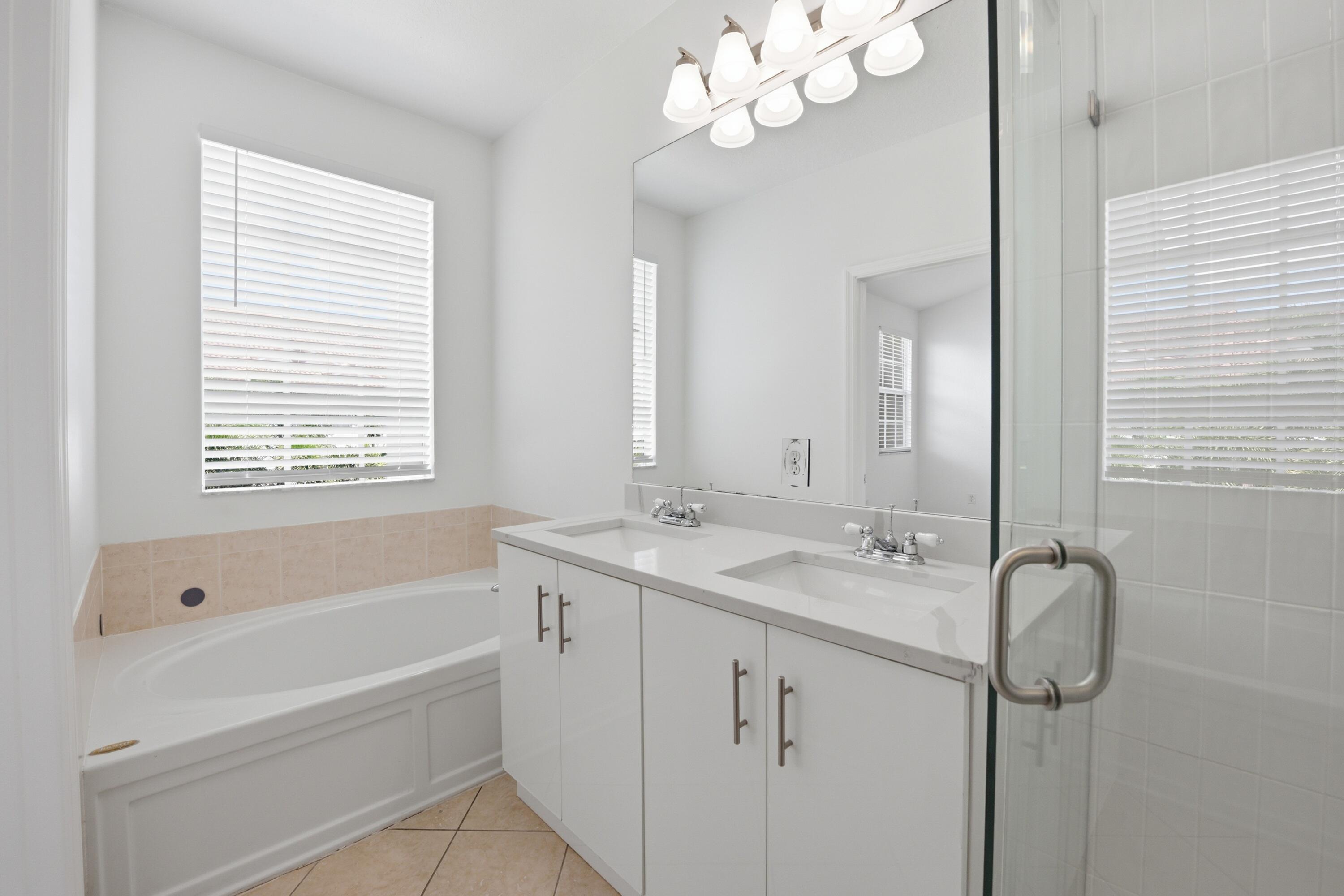 107 Ocean Cay, Hypoluxo FL 33462