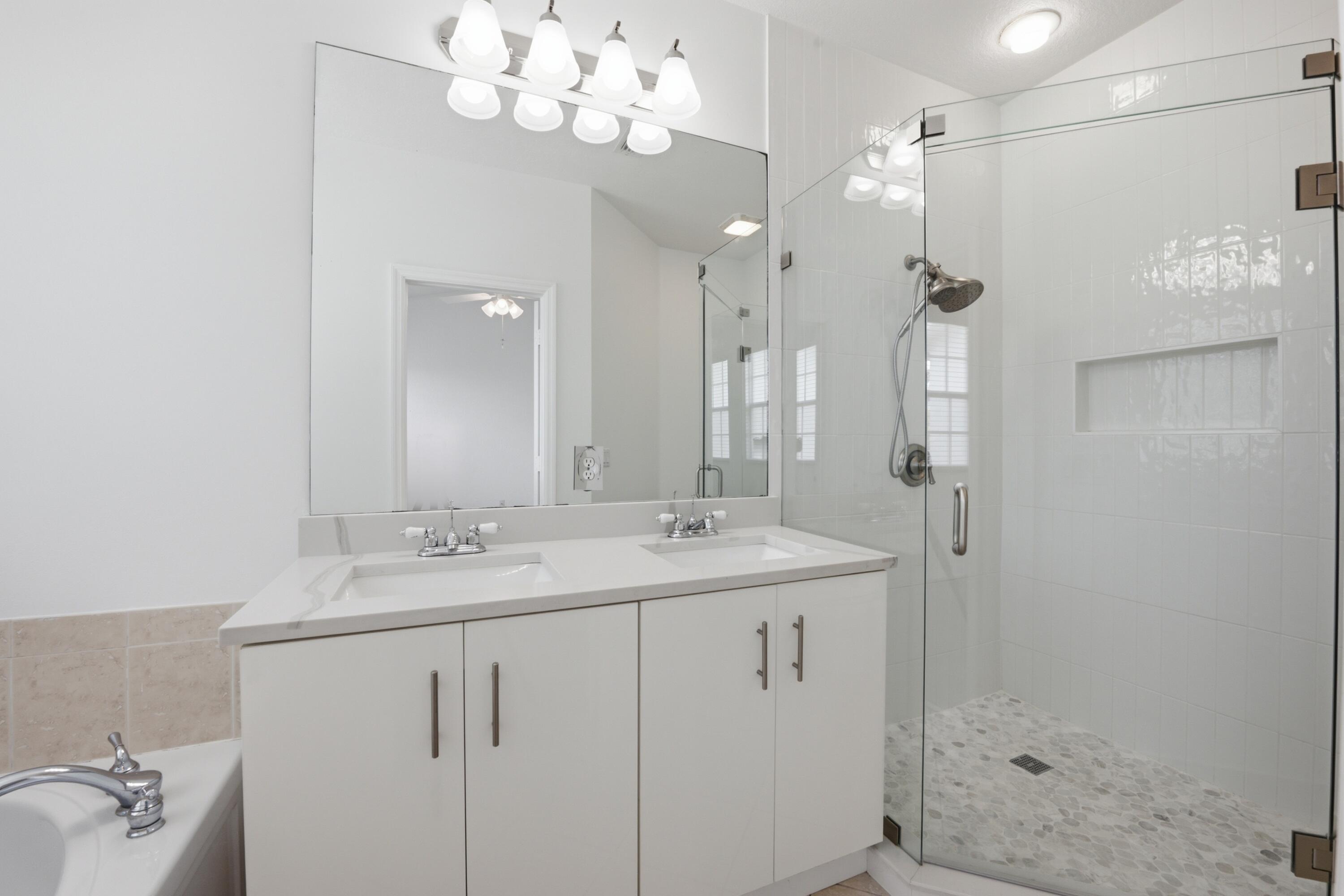 107 Ocean Cay, Hypoluxo FL 33462