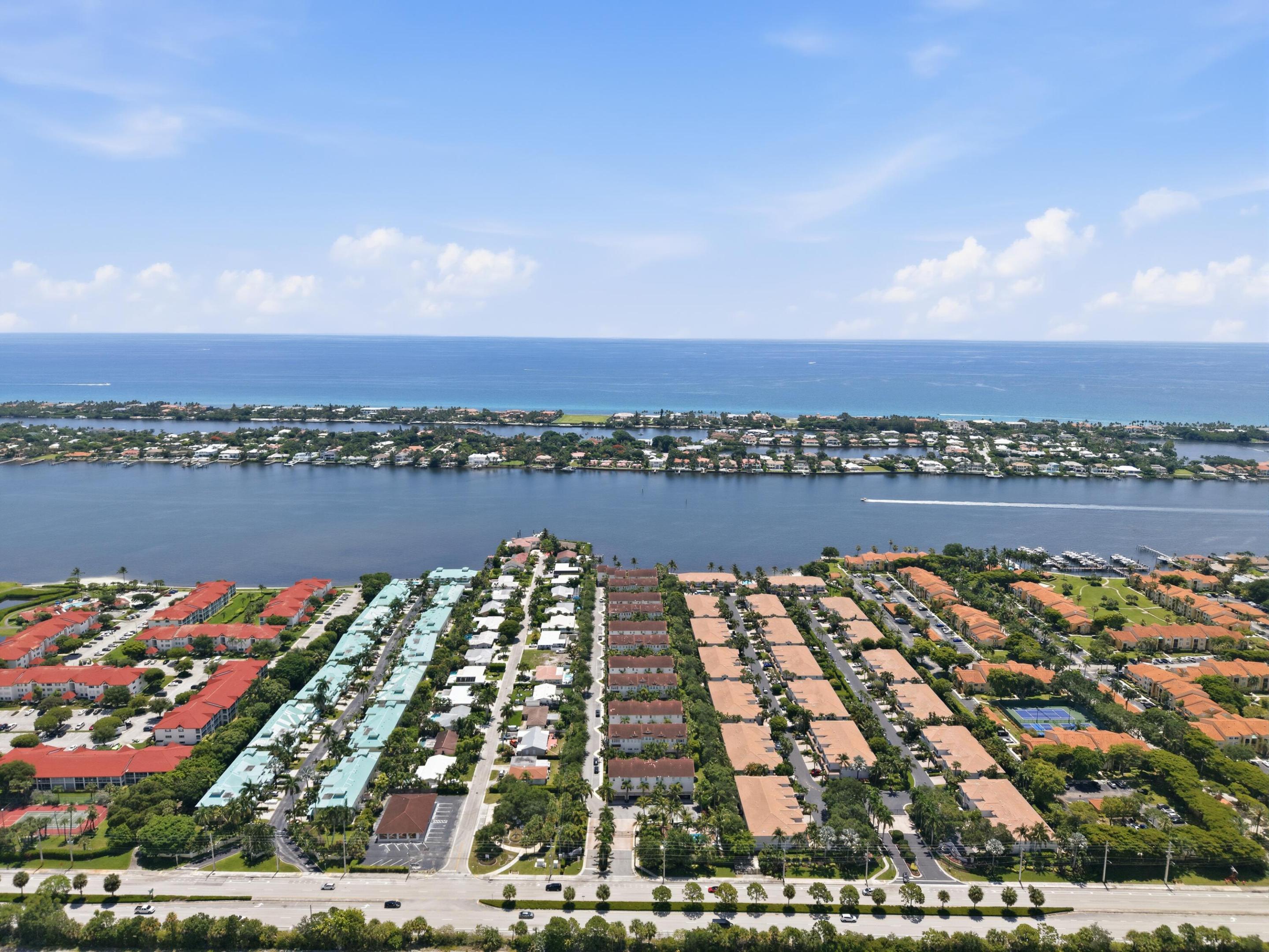 107 Ocean Cay, Hypoluxo FL 33462