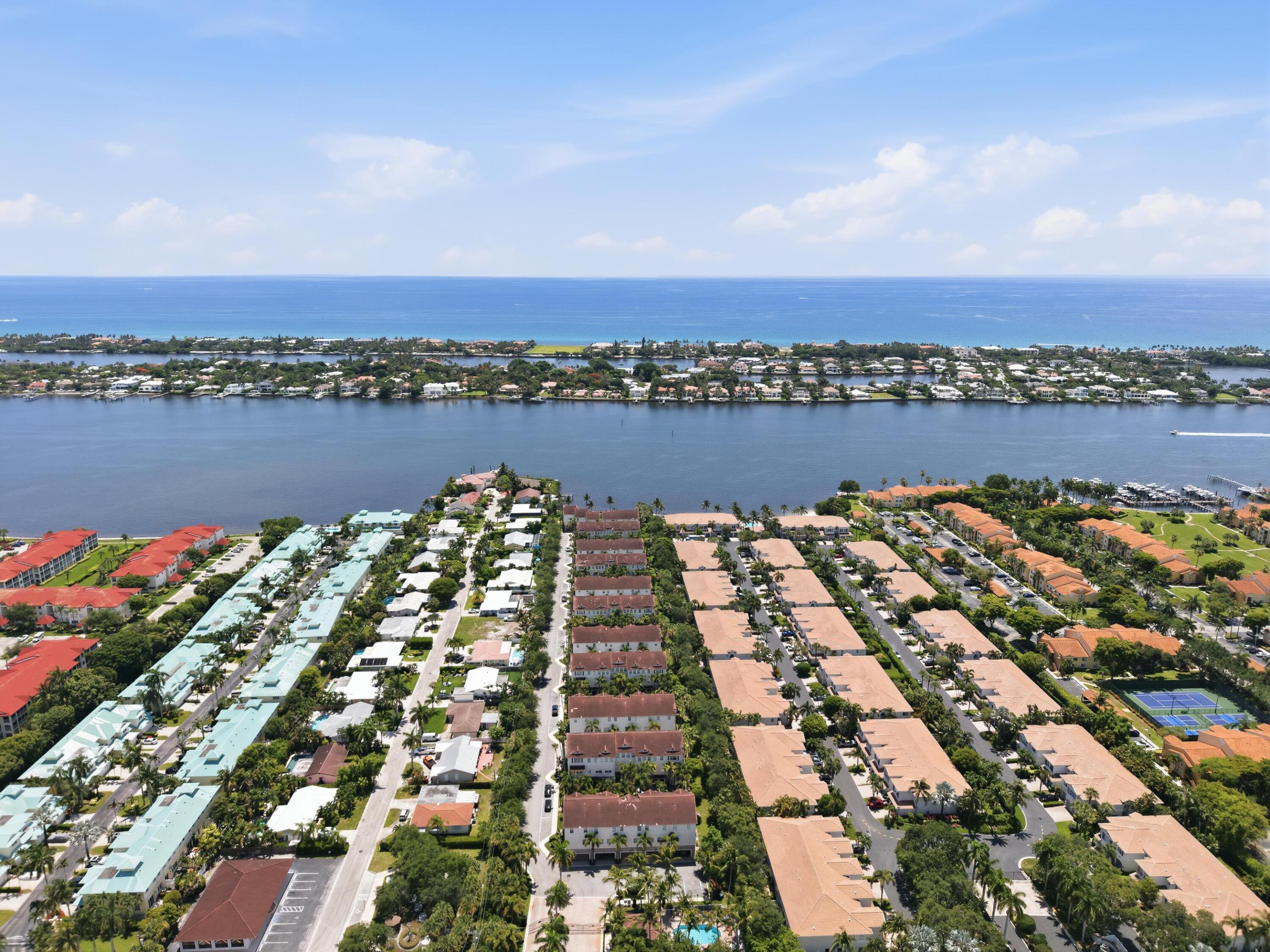 107 Ocean Cay, Hypoluxo FL 33462
