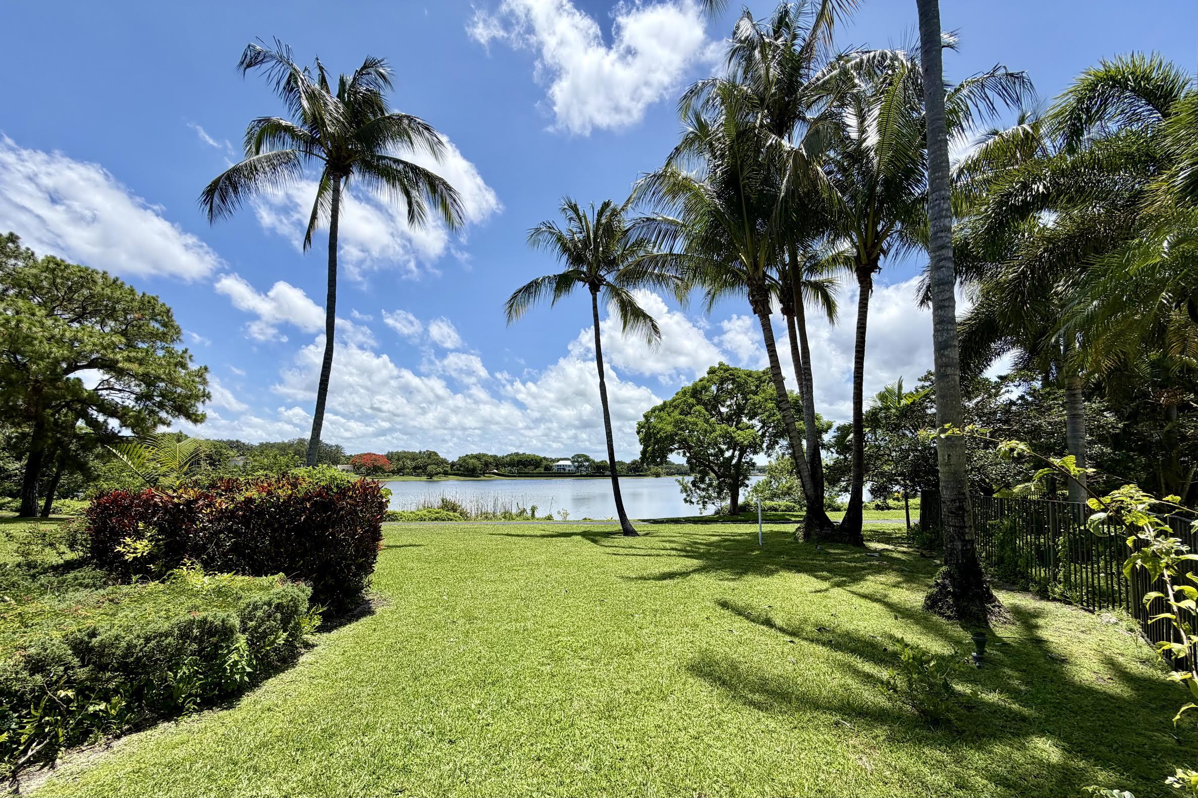 6001 Le Lac, Boca Raton FL 33496
