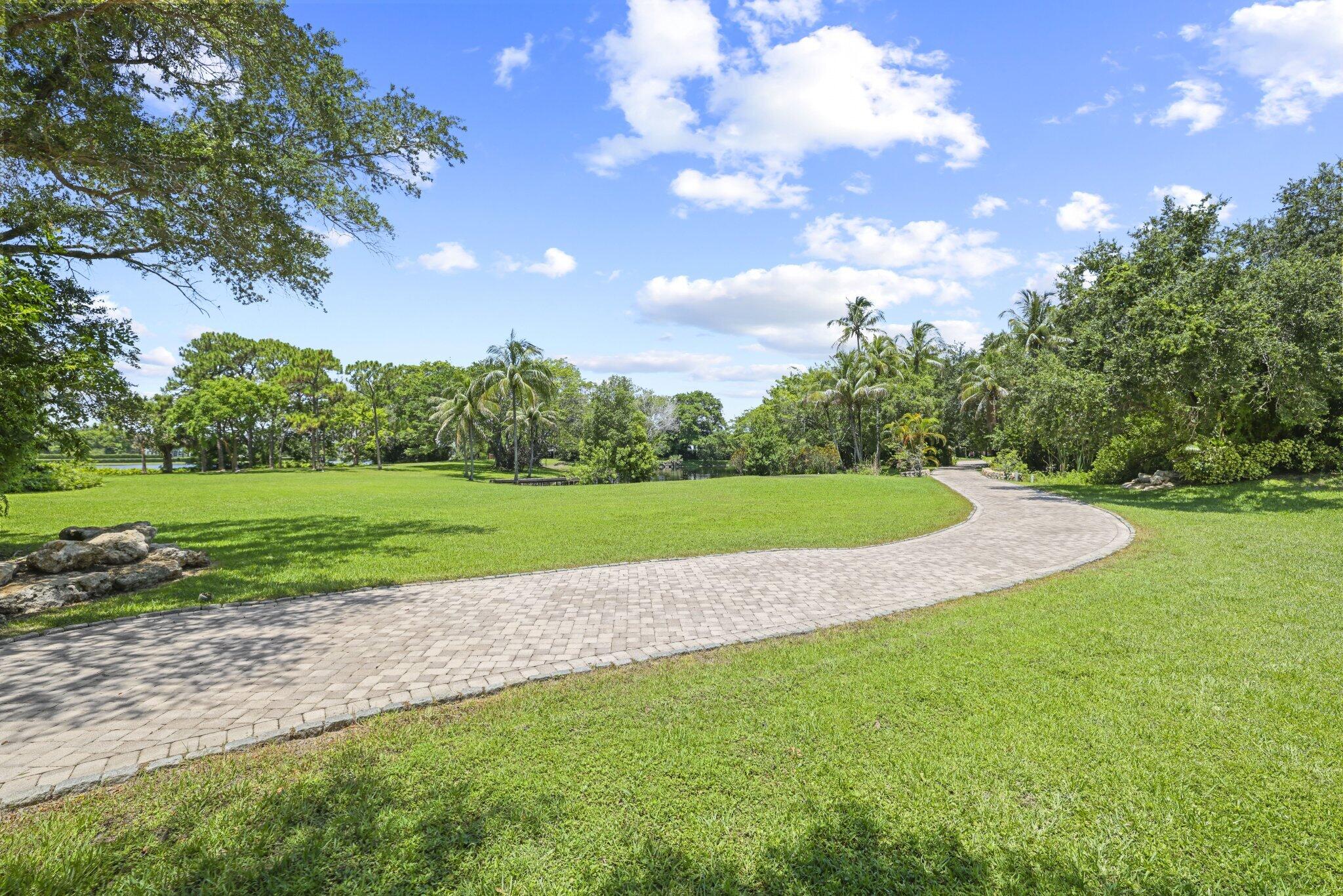 6001 Le Lac, Boca Raton FL 33496