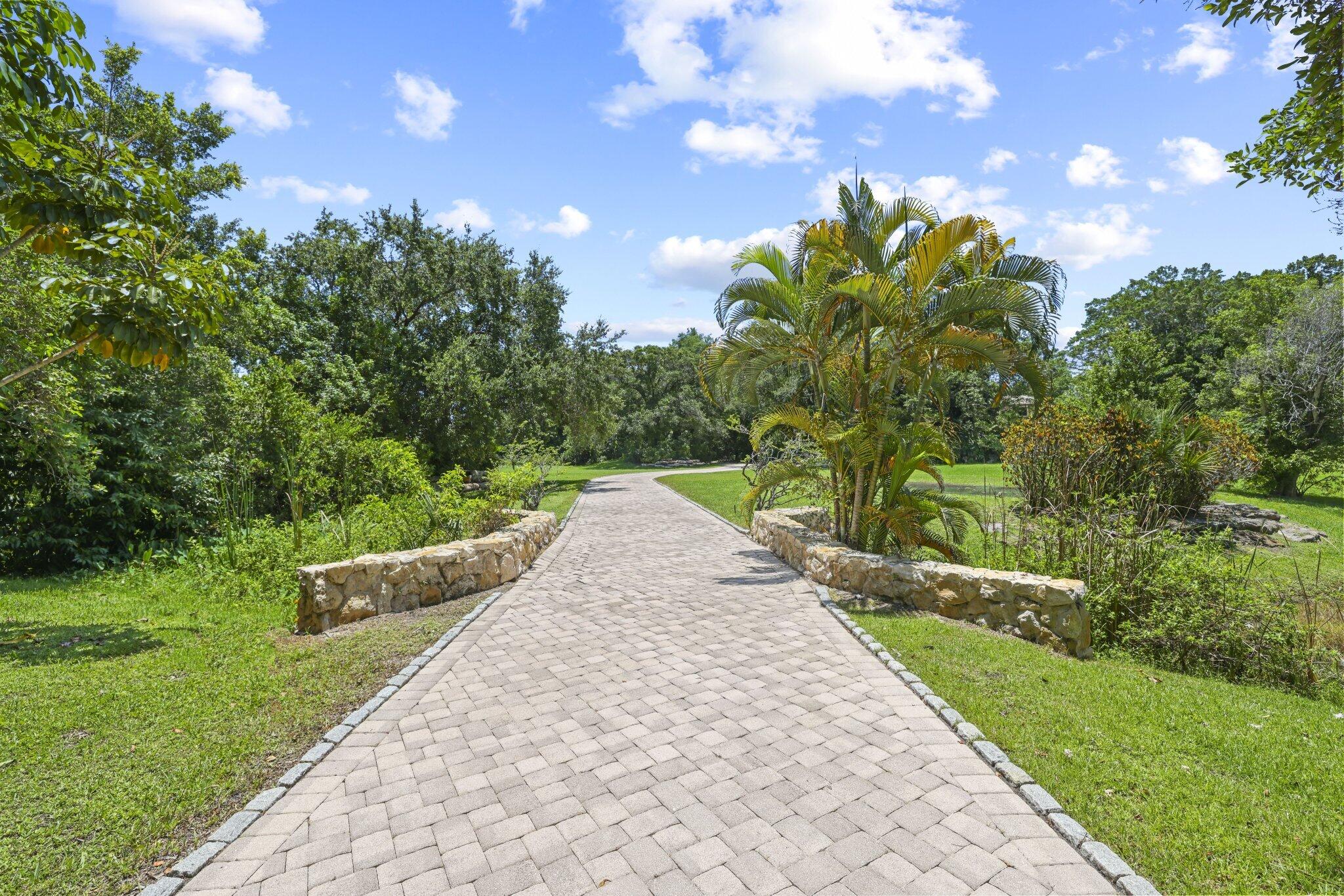 6001 Le Lac, Boca Raton FL 33496