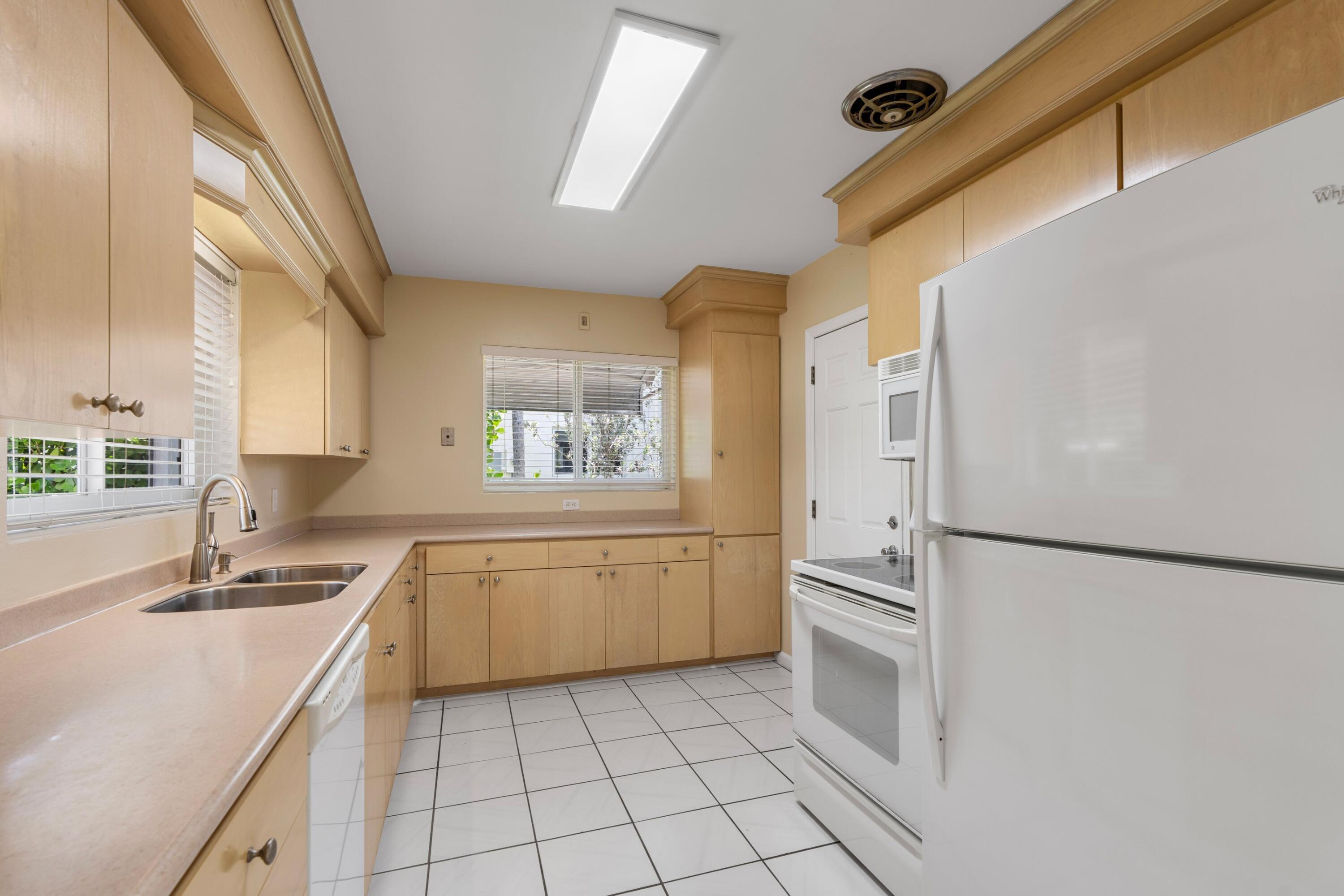 360 Palmetto, West Palm Beach FL 33405