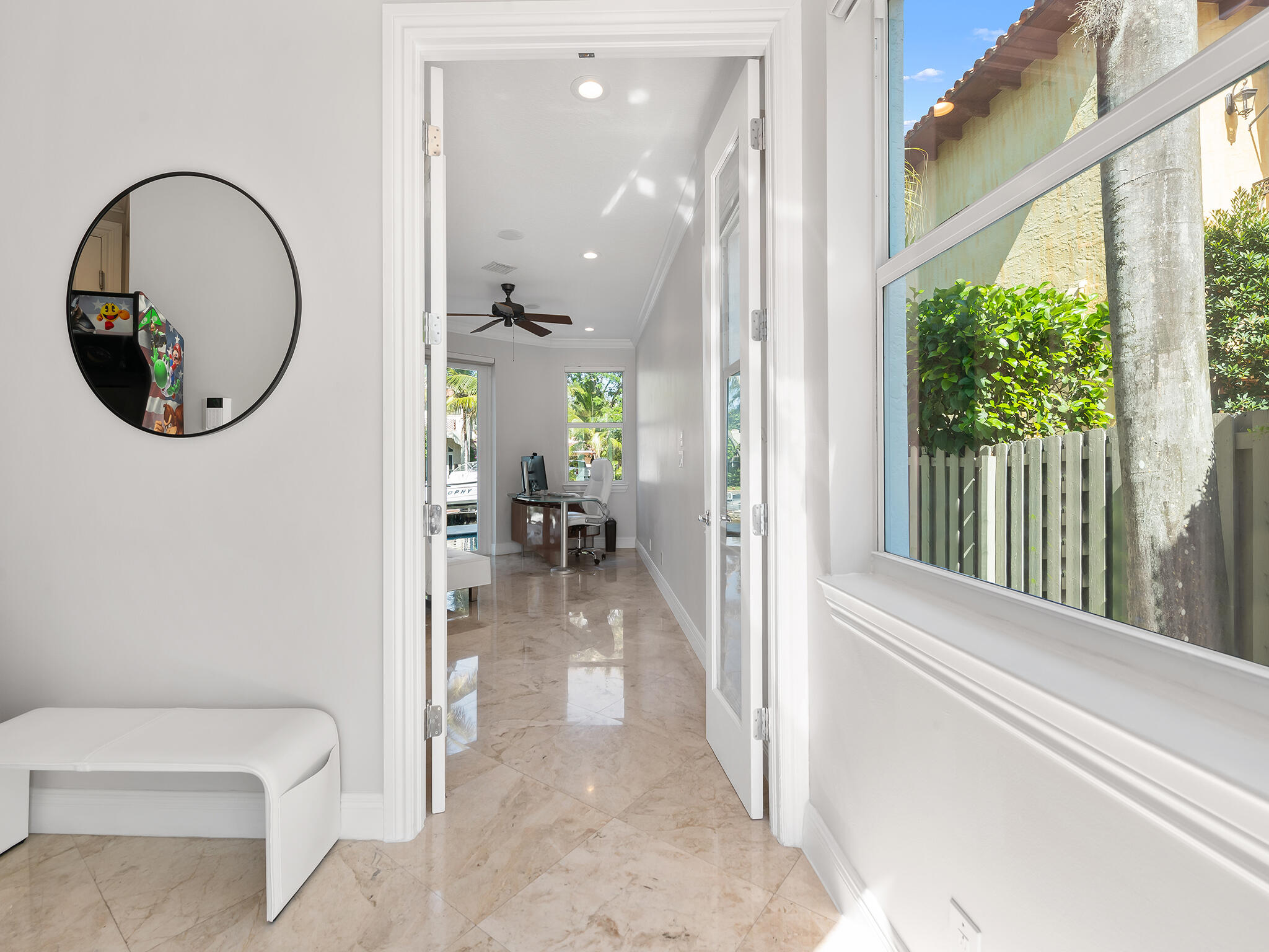 208 SE 10th, Fort Lauderdale FL 33301