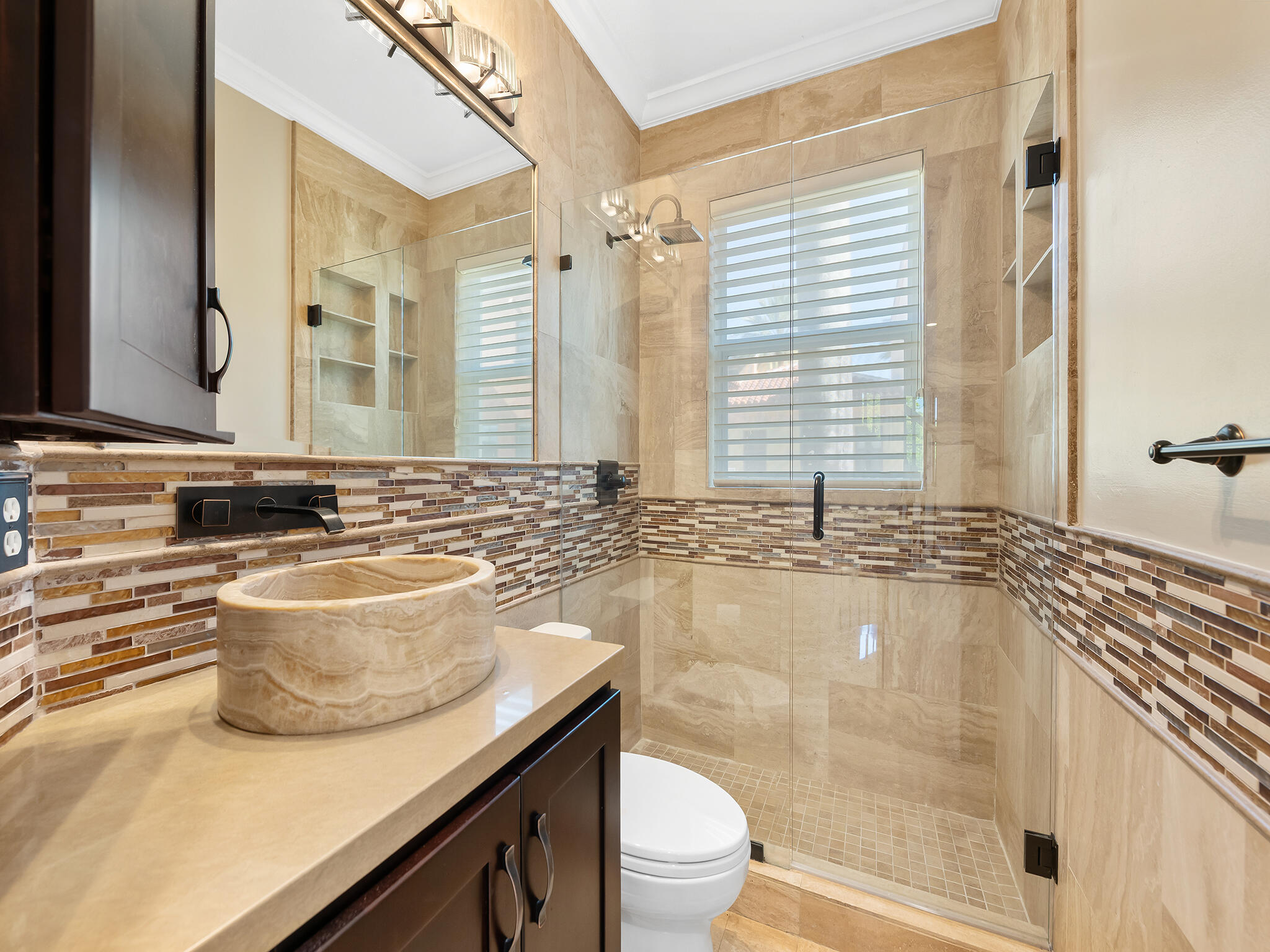 208 SE 10th, Fort Lauderdale FL 33301