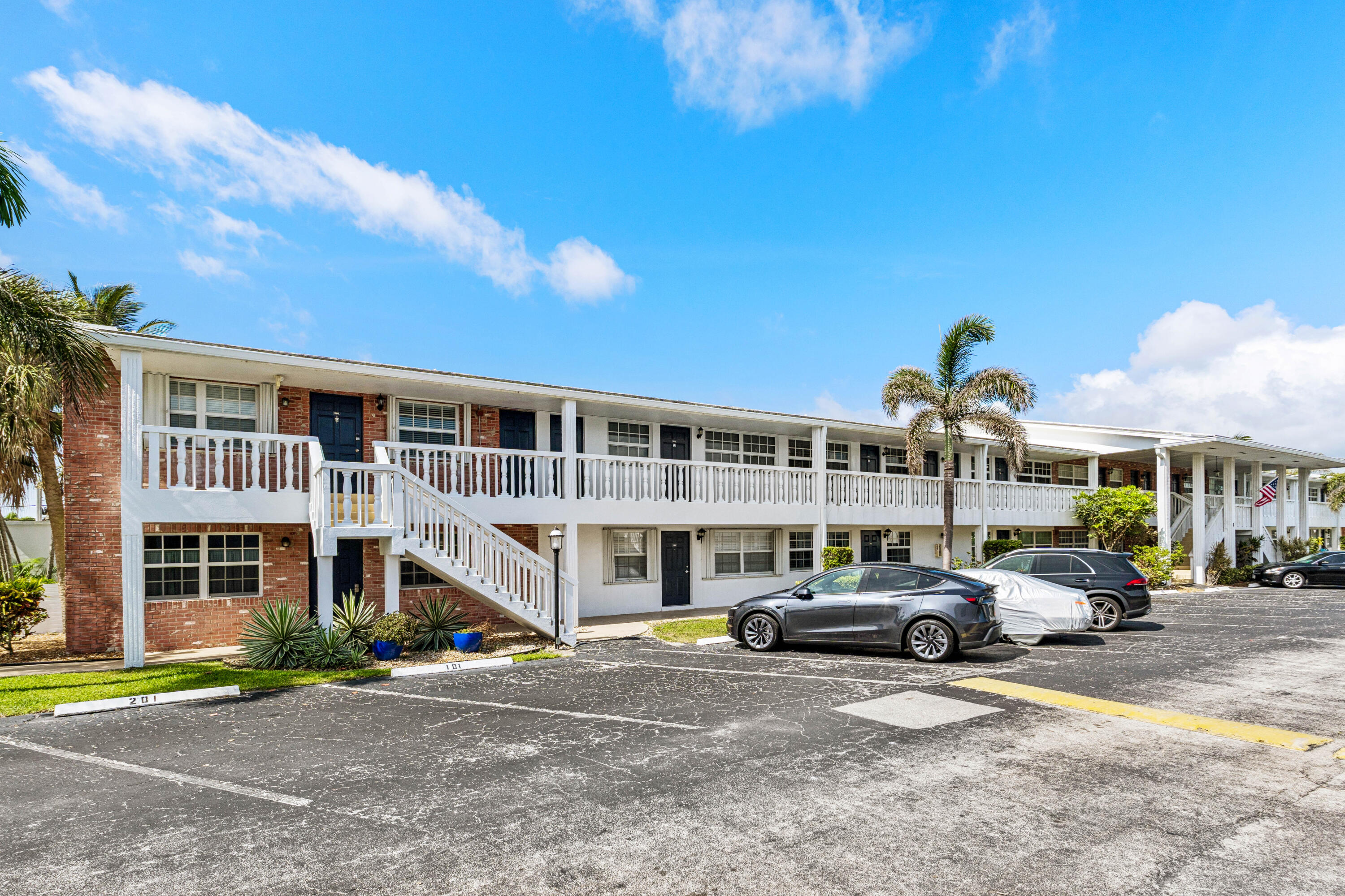 5505 N Ocean #8-204, Ocean Ridge FL 33435
