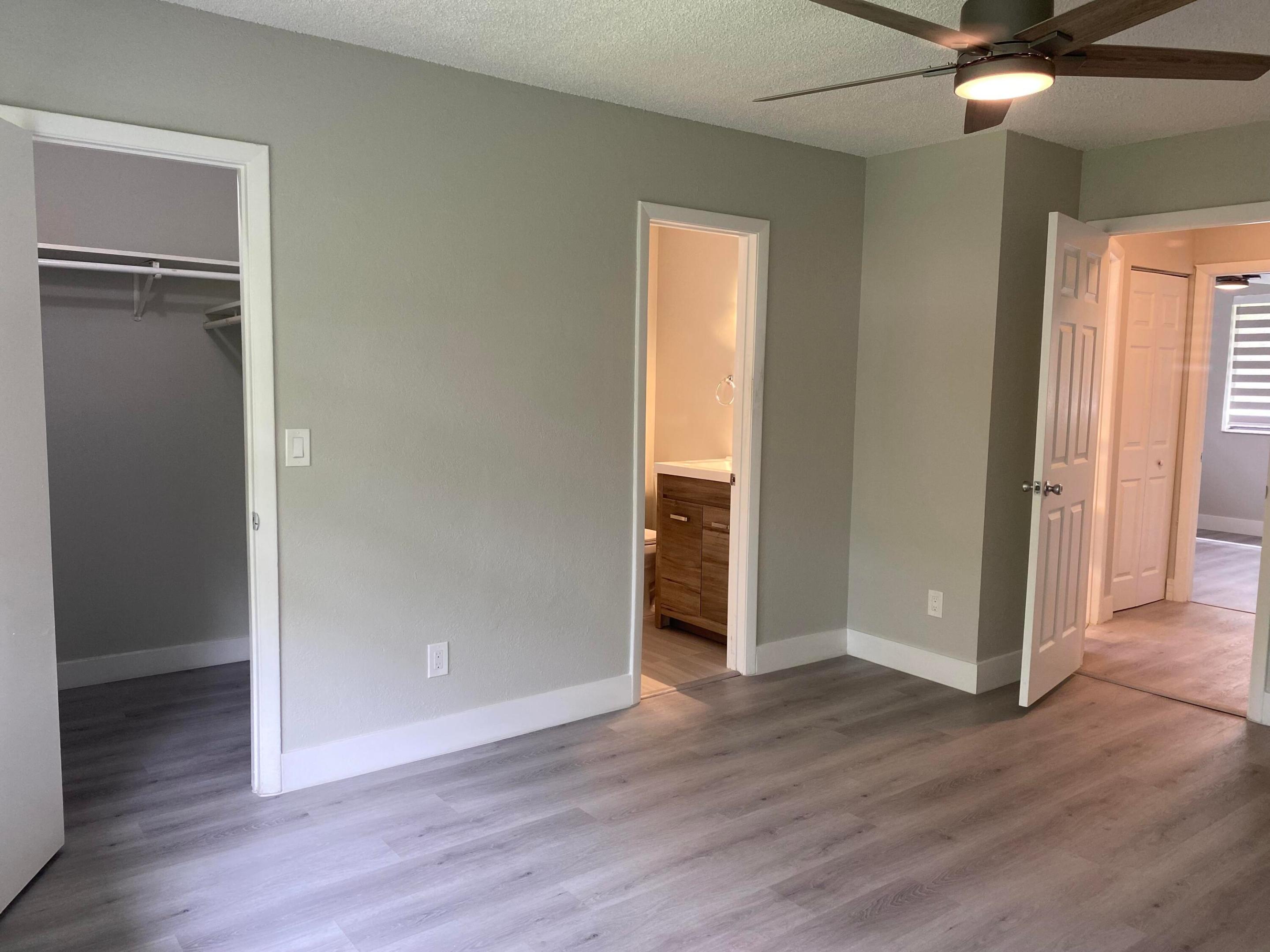 11432 NW 43rd #Top Right, Coral Springs FL 33065