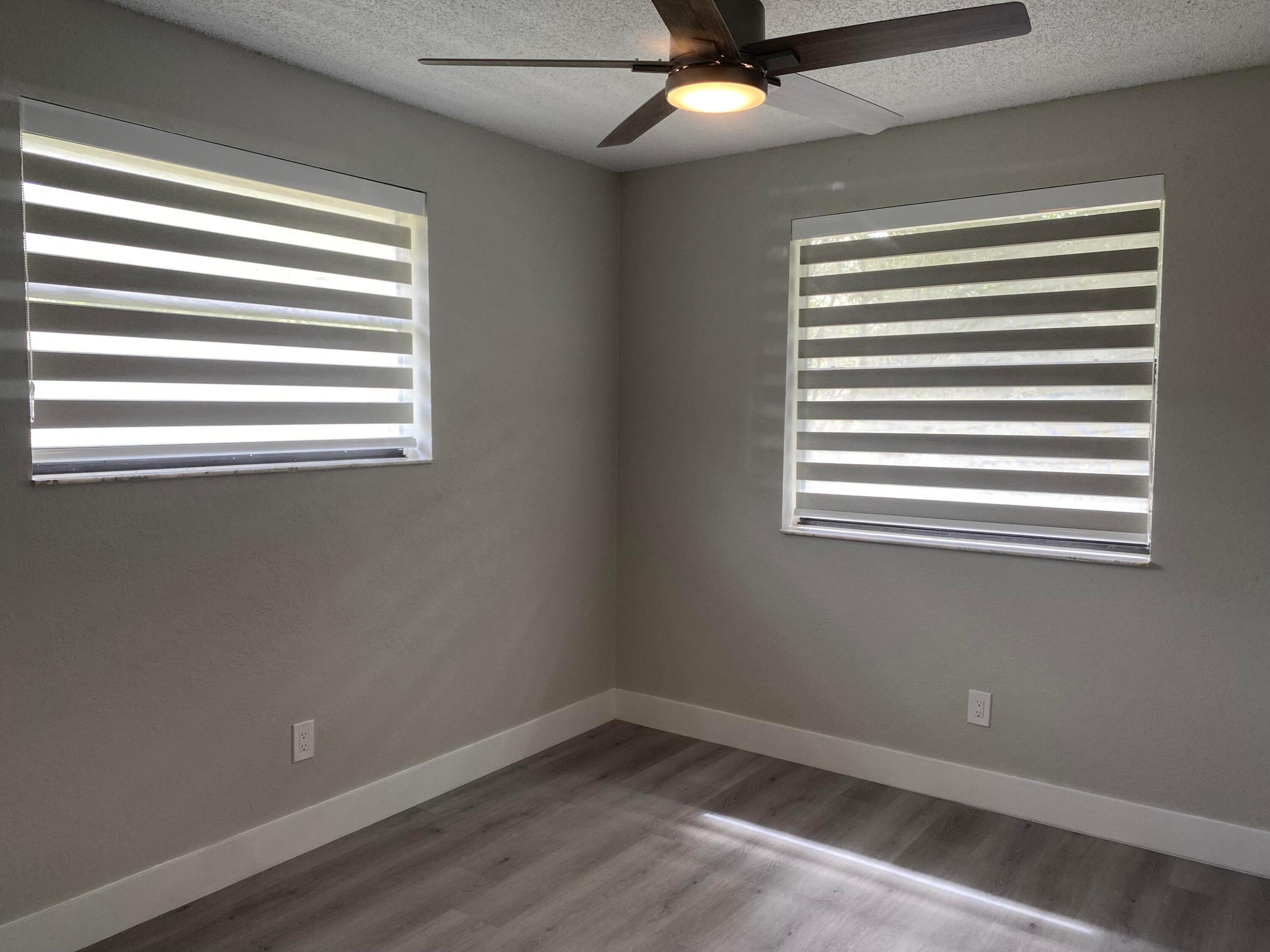 11432 NW 43rd #Top Right, Coral Springs FL 33065