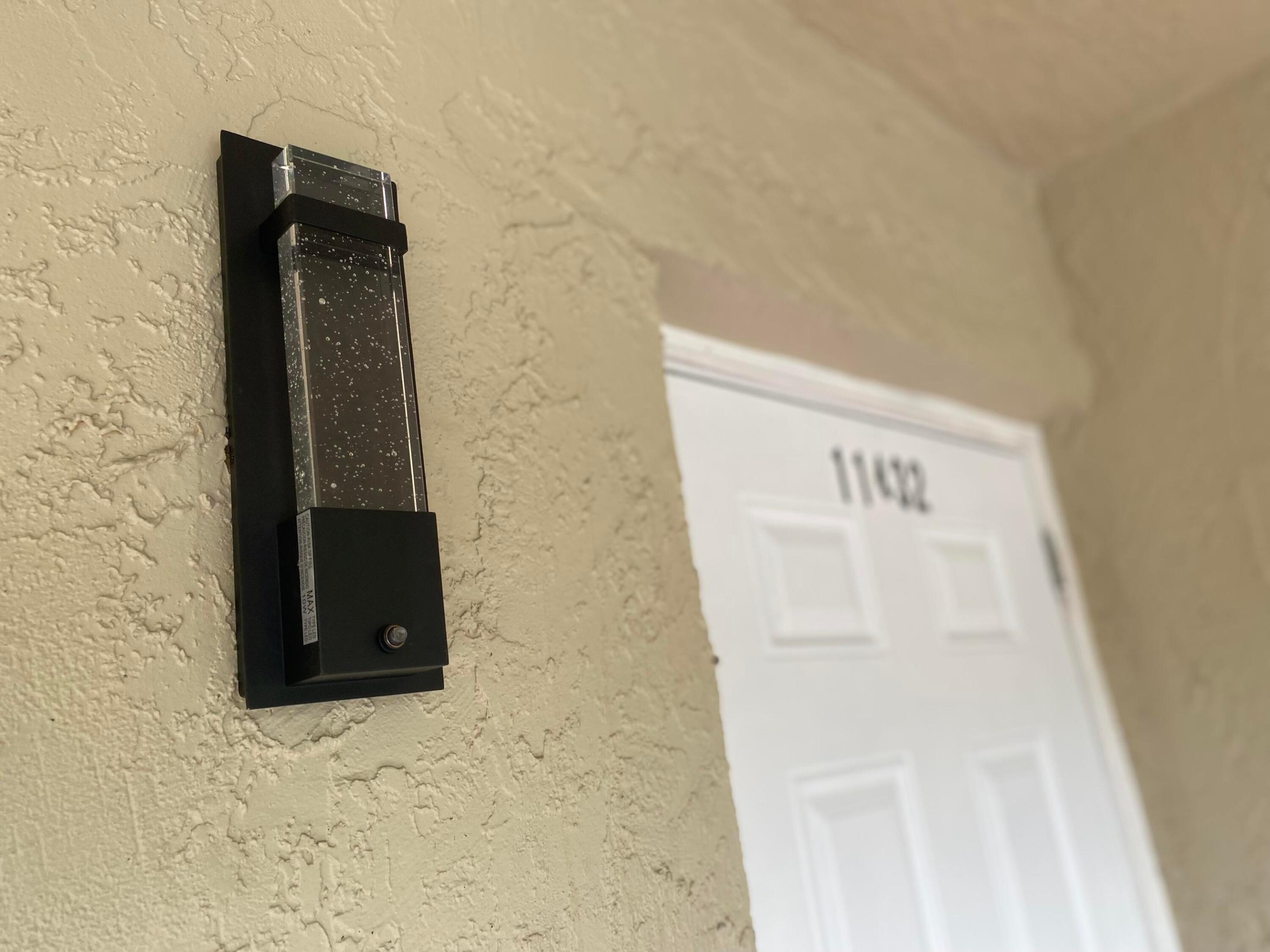 11432 NW 43rd #Top Right, Coral Springs FL 33065