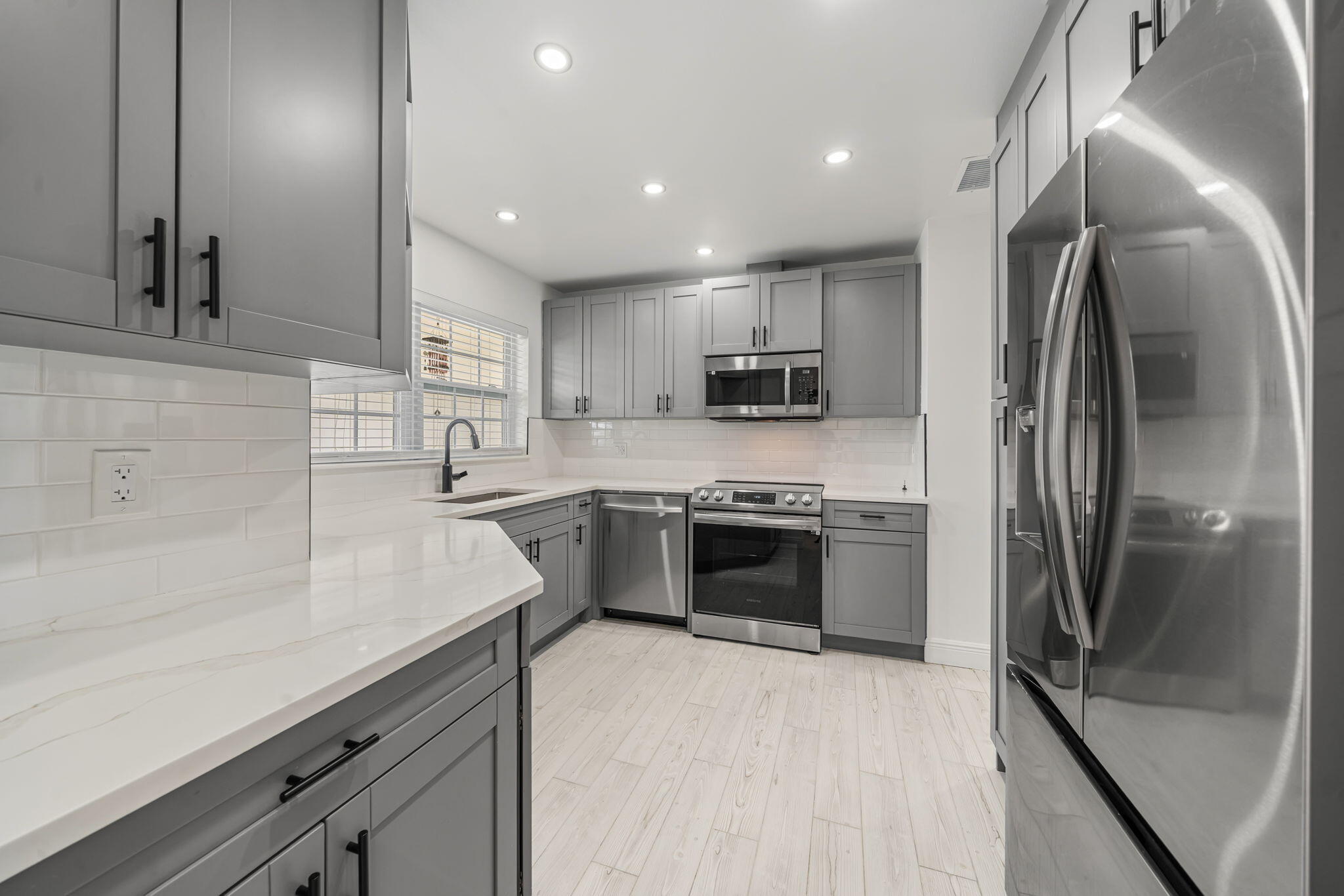 908 Hibiscus, Royal Palm Beach FL 33411