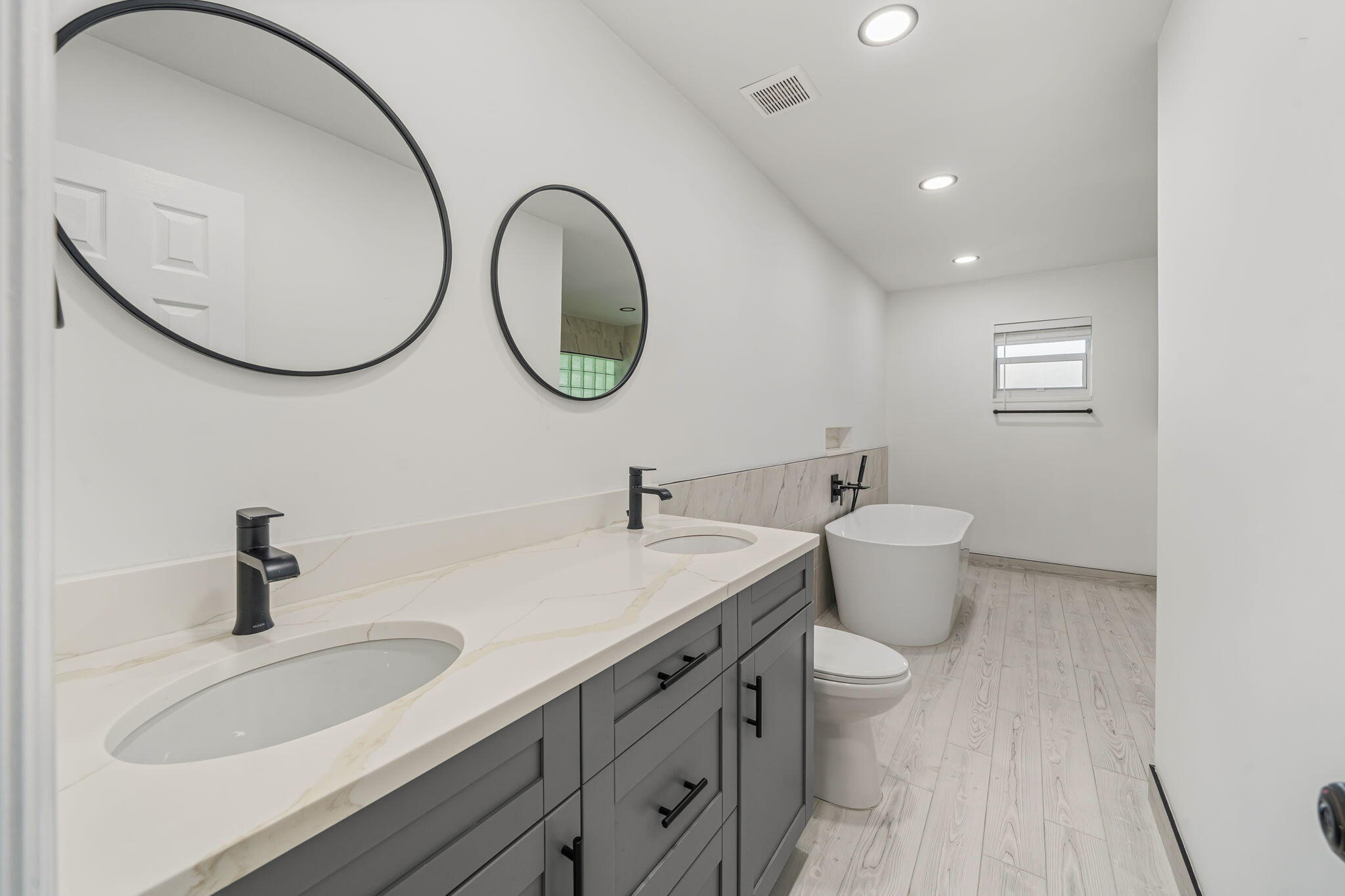 908 Hibiscus, Royal Palm Beach FL 33411
