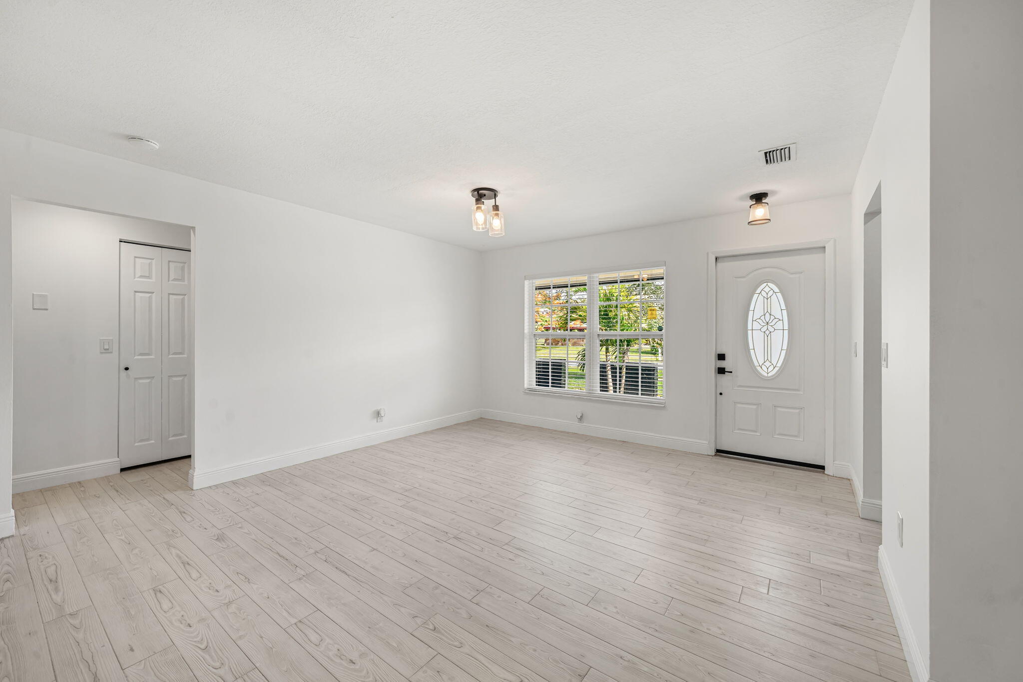 908 Hibiscus, Royal Palm Beach FL 33411