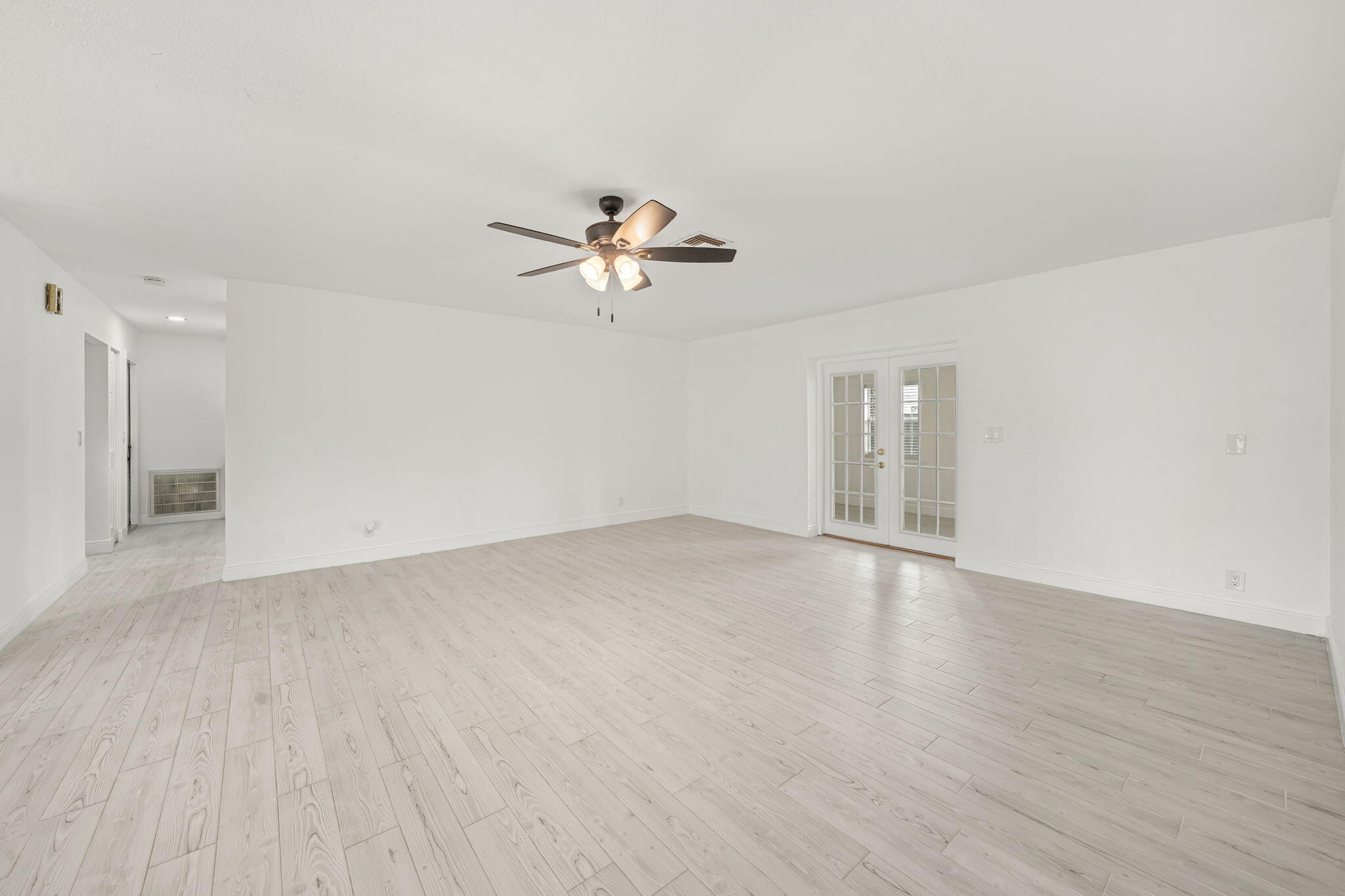 908 Hibiscus, Royal Palm Beach FL 33411