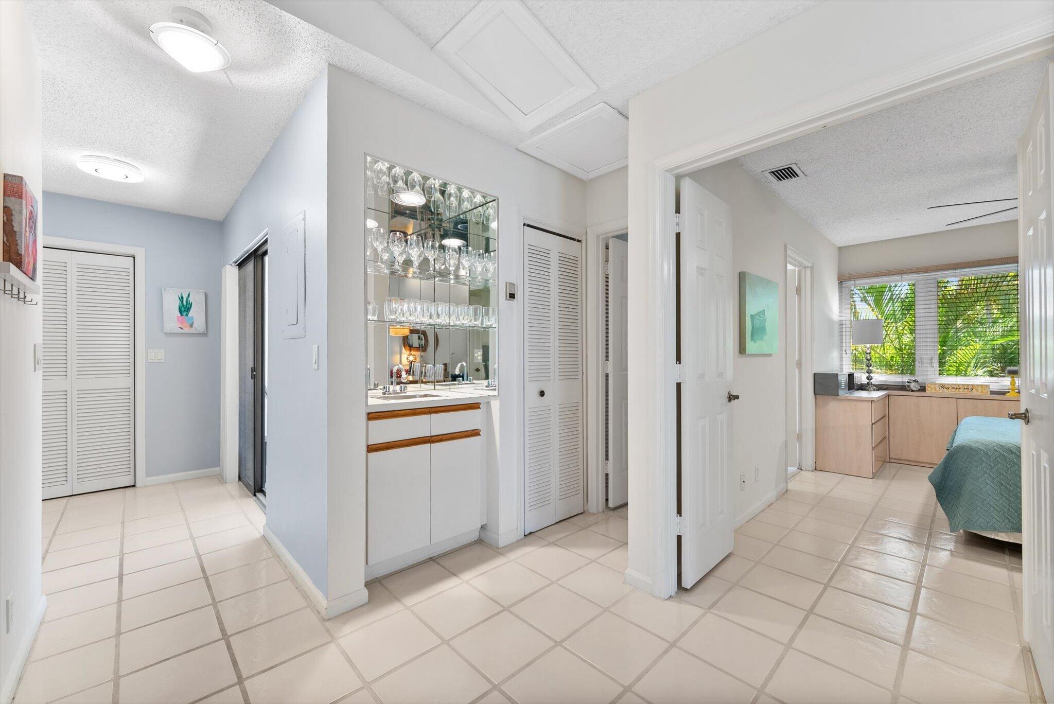 7884 Seville #1302, Boca Raton FL 33433