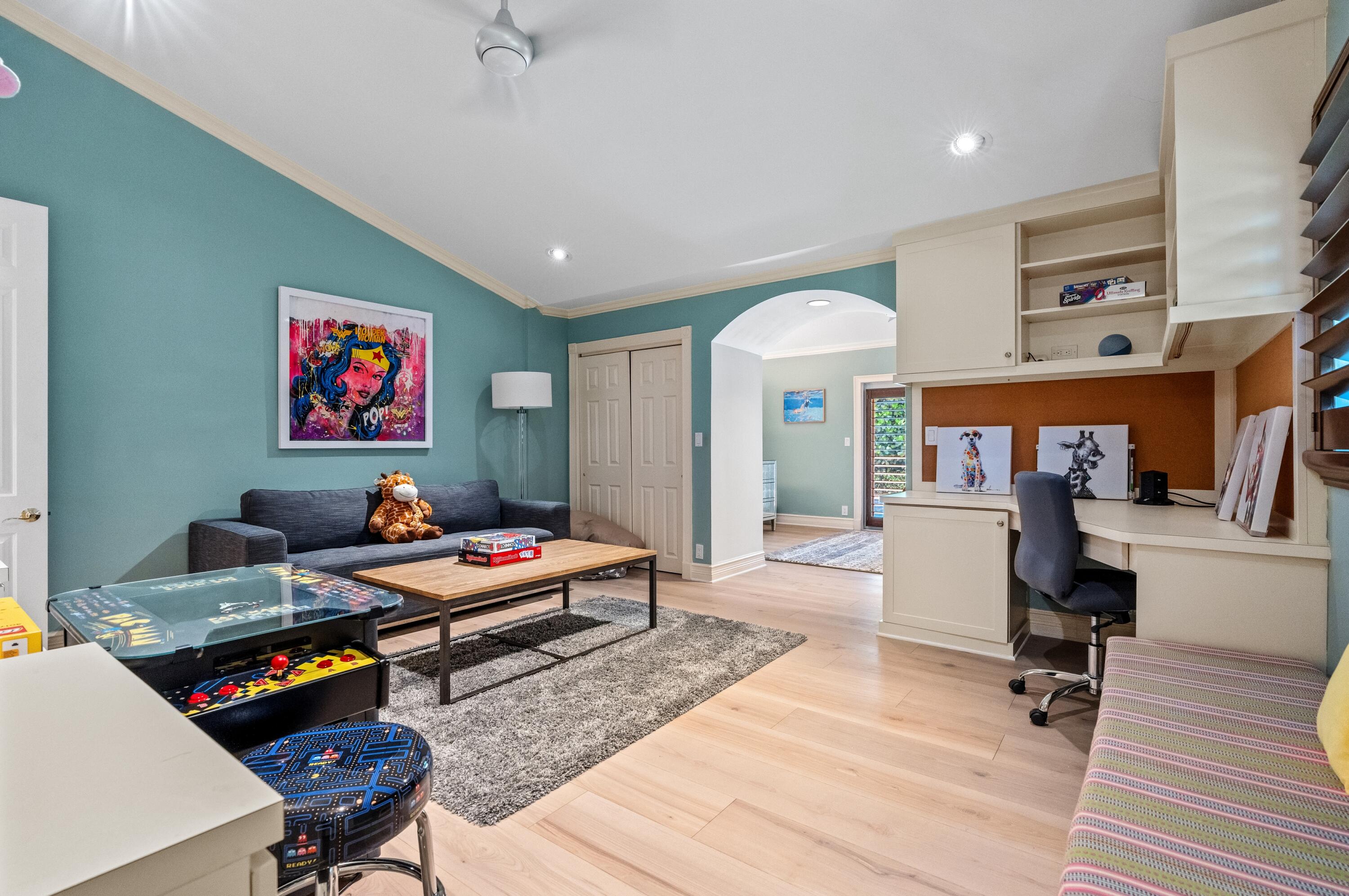 1098 Spanish River, Boca Raton FL 33432