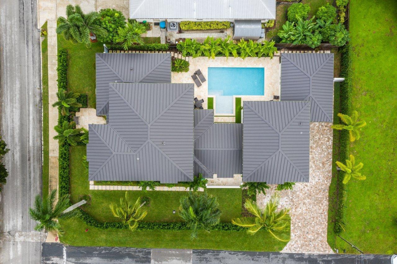 217 Gulfstream, Boynton Beach FL 33435
