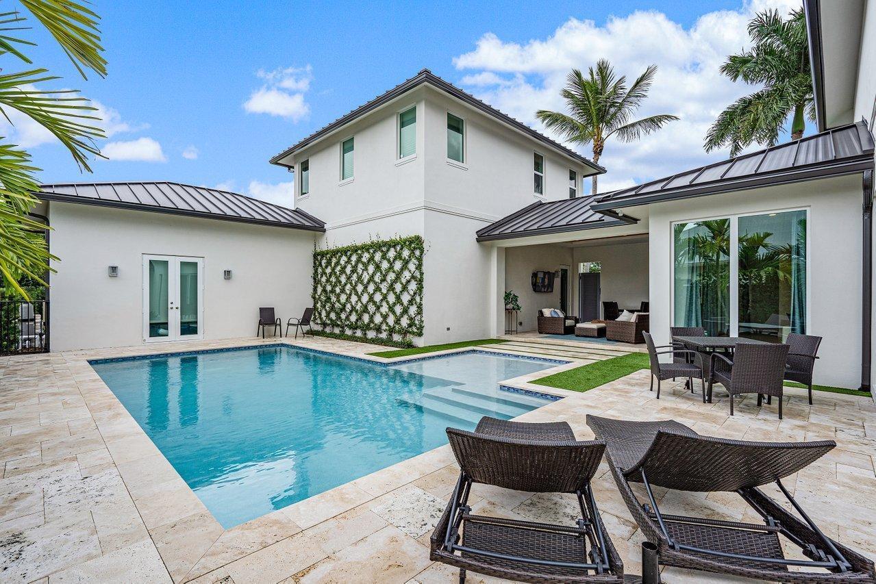 217 Gulfstream, Boynton Beach FL 33435