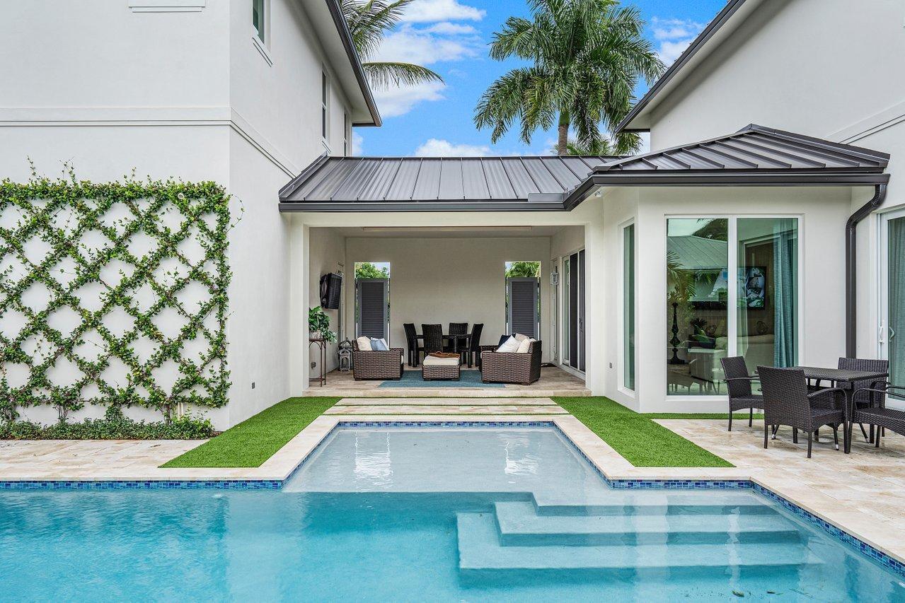 217 Gulfstream, Boynton Beach FL 33435