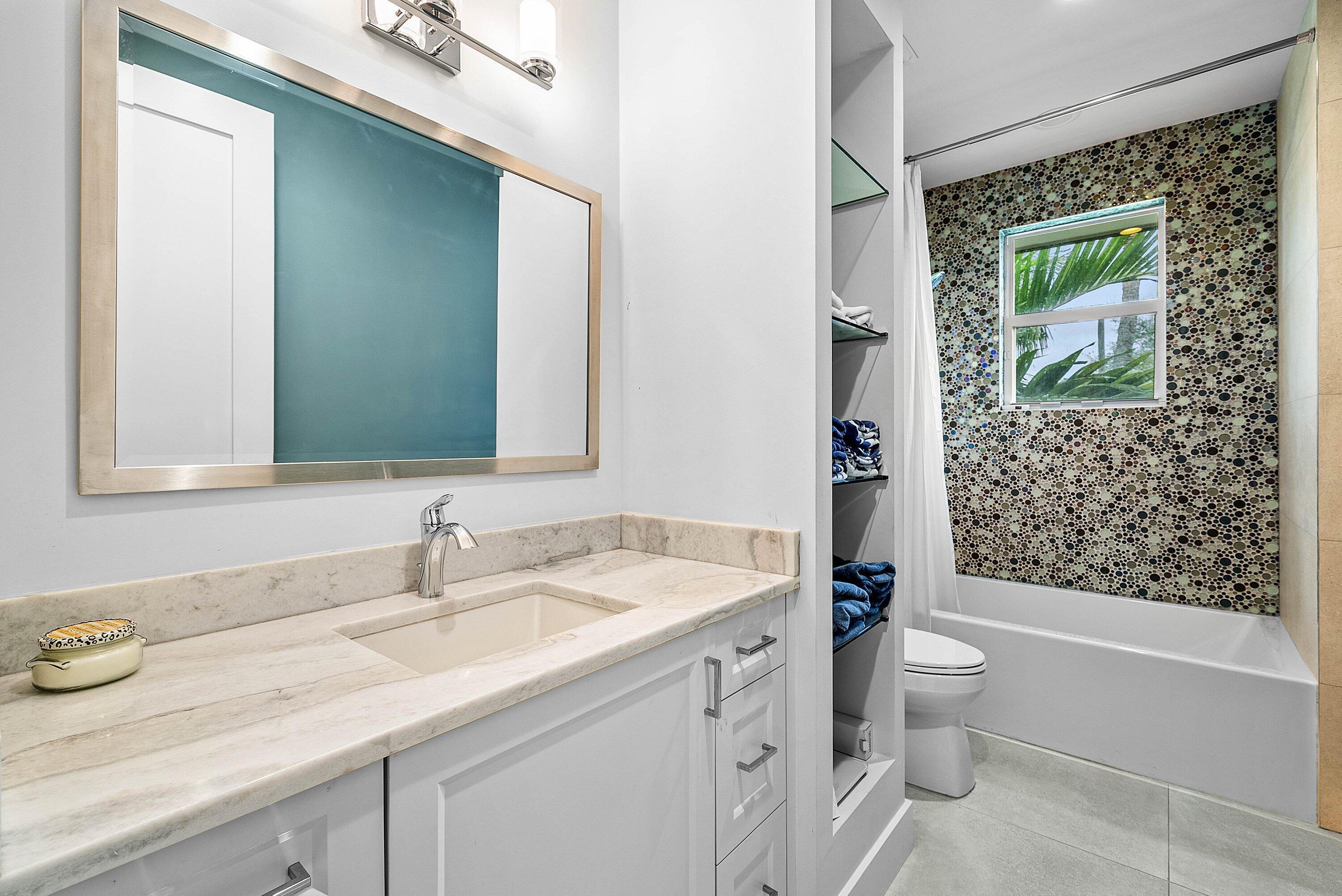 217 Gulfstream, Boynton Beach FL 33435