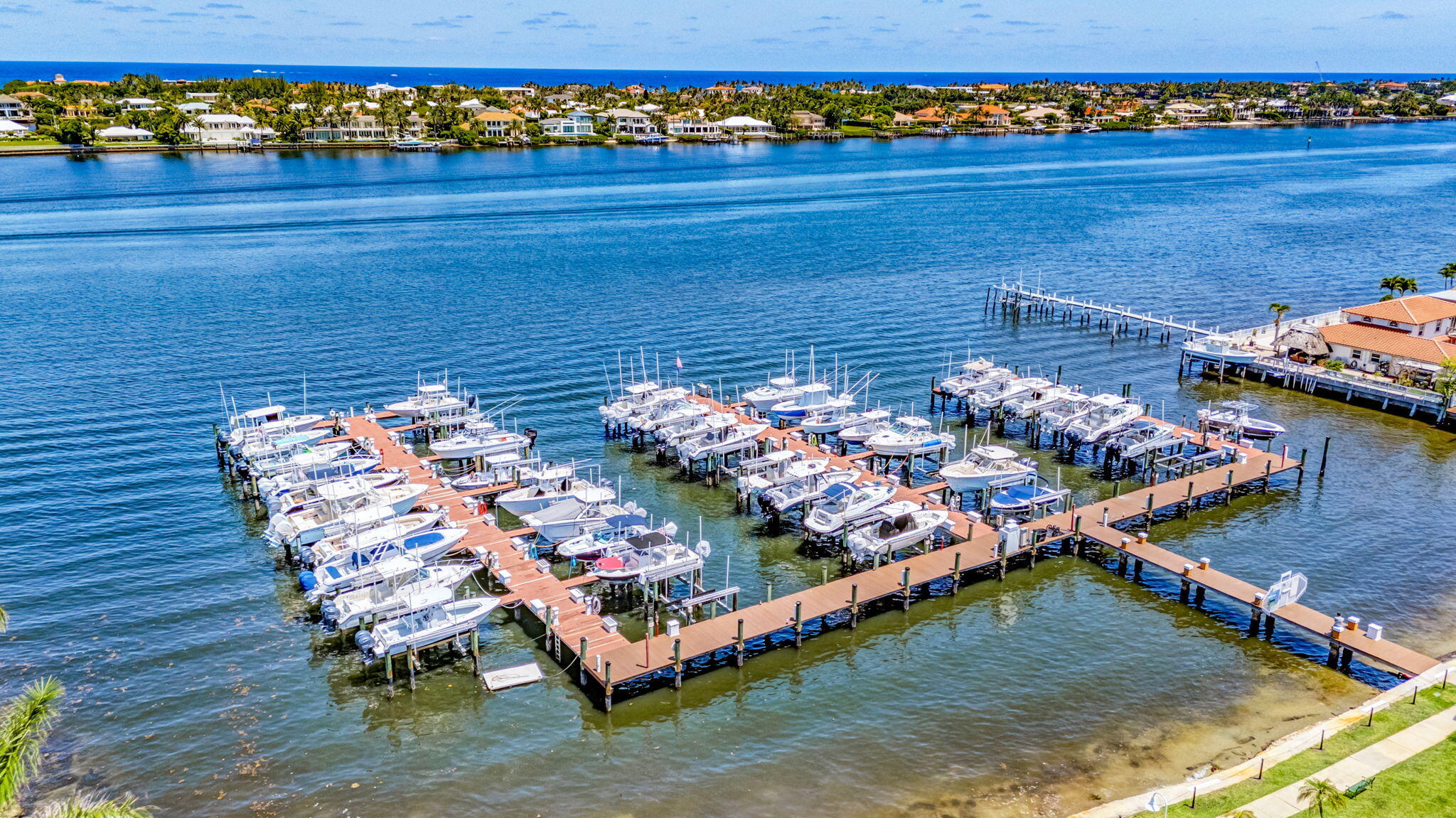 180 Yacht Club #304, Hypoluxo FL 33462