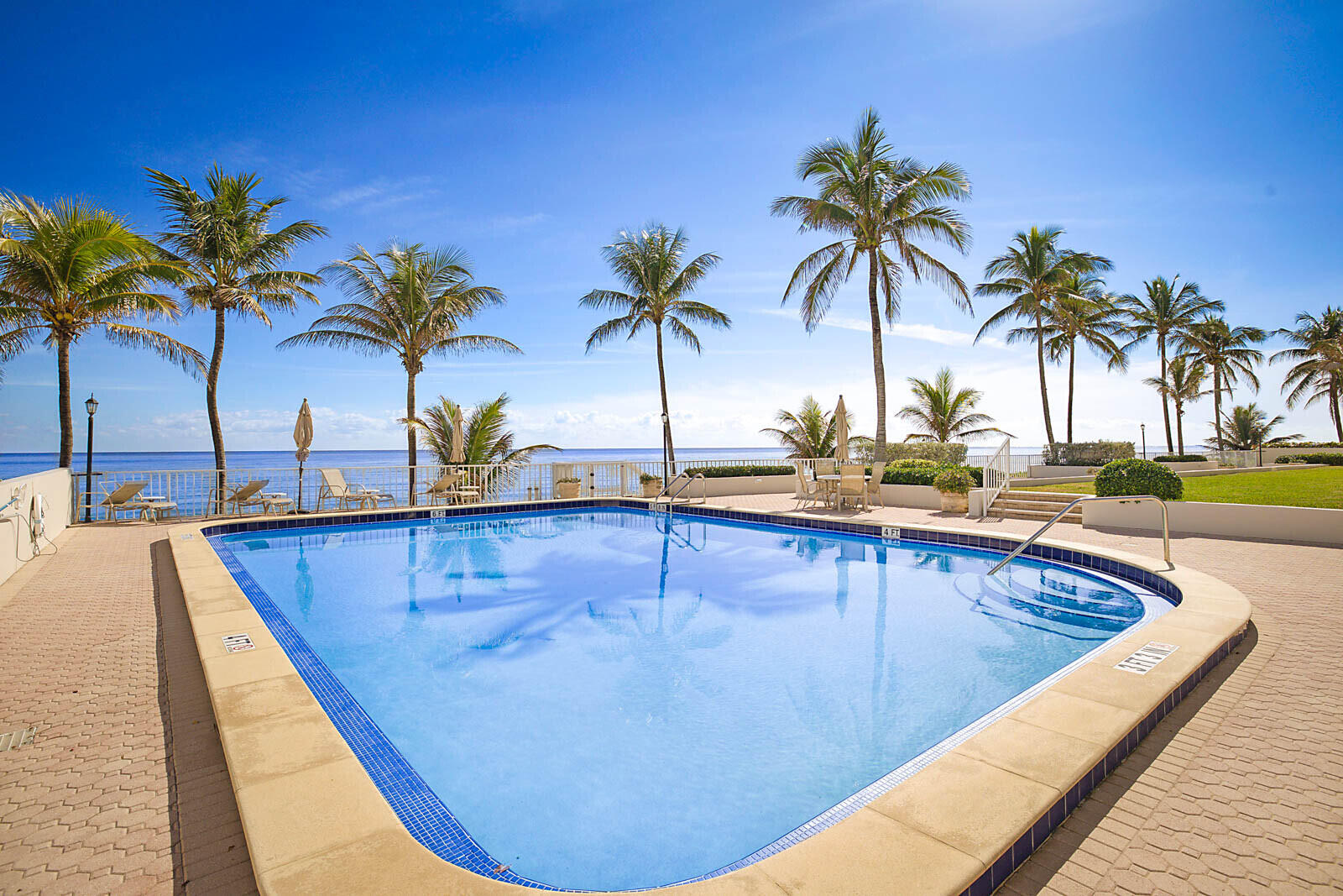 2917 S Ocean #405, Highland Beach FL 33487