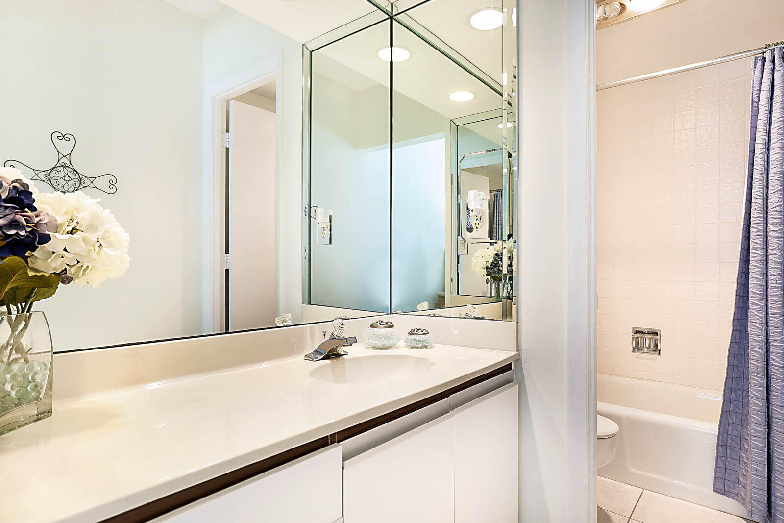 2917 S Ocean #405, Highland Beach FL 33487