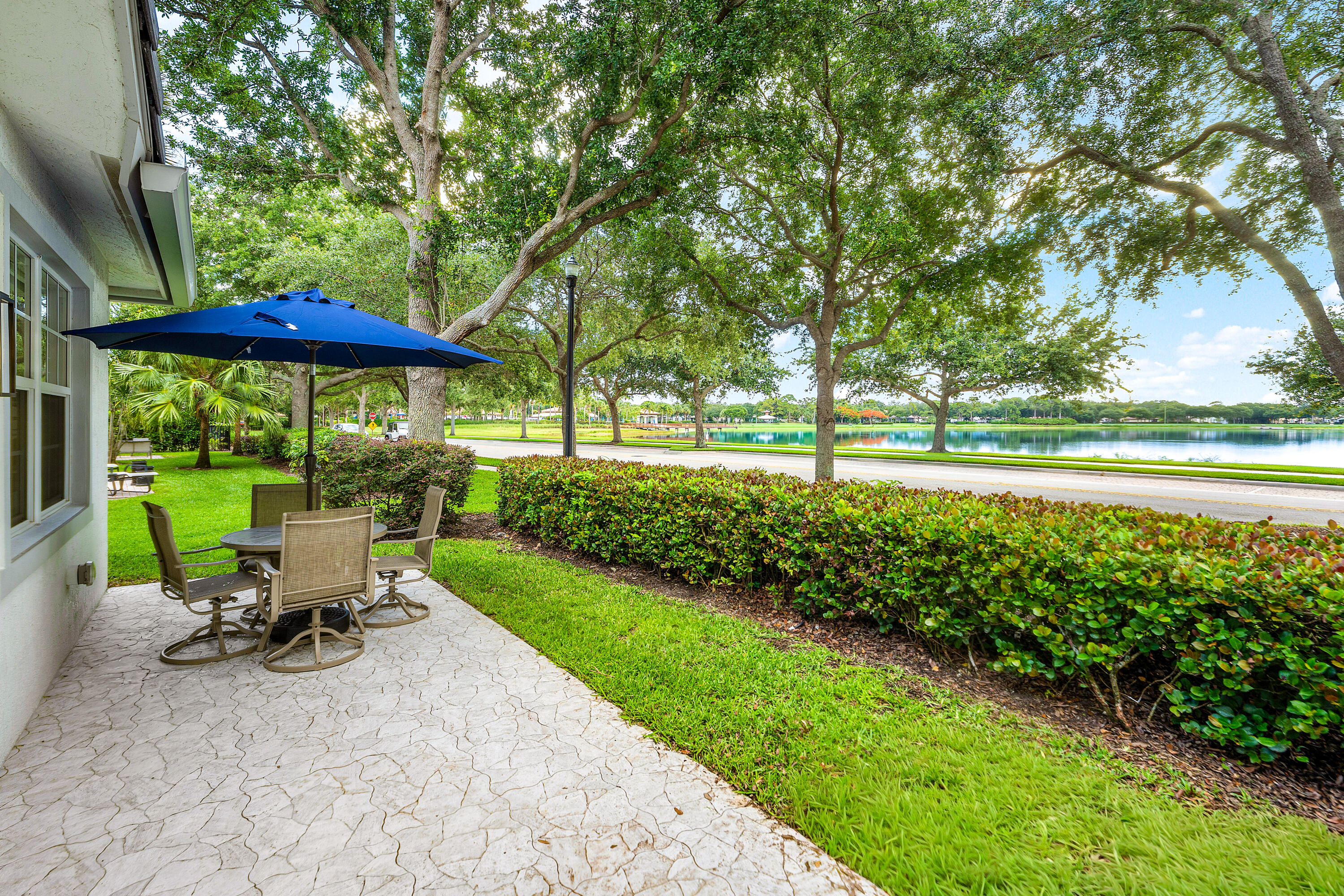 550 Tomahawk, Palm Beach Gardens FL 33410