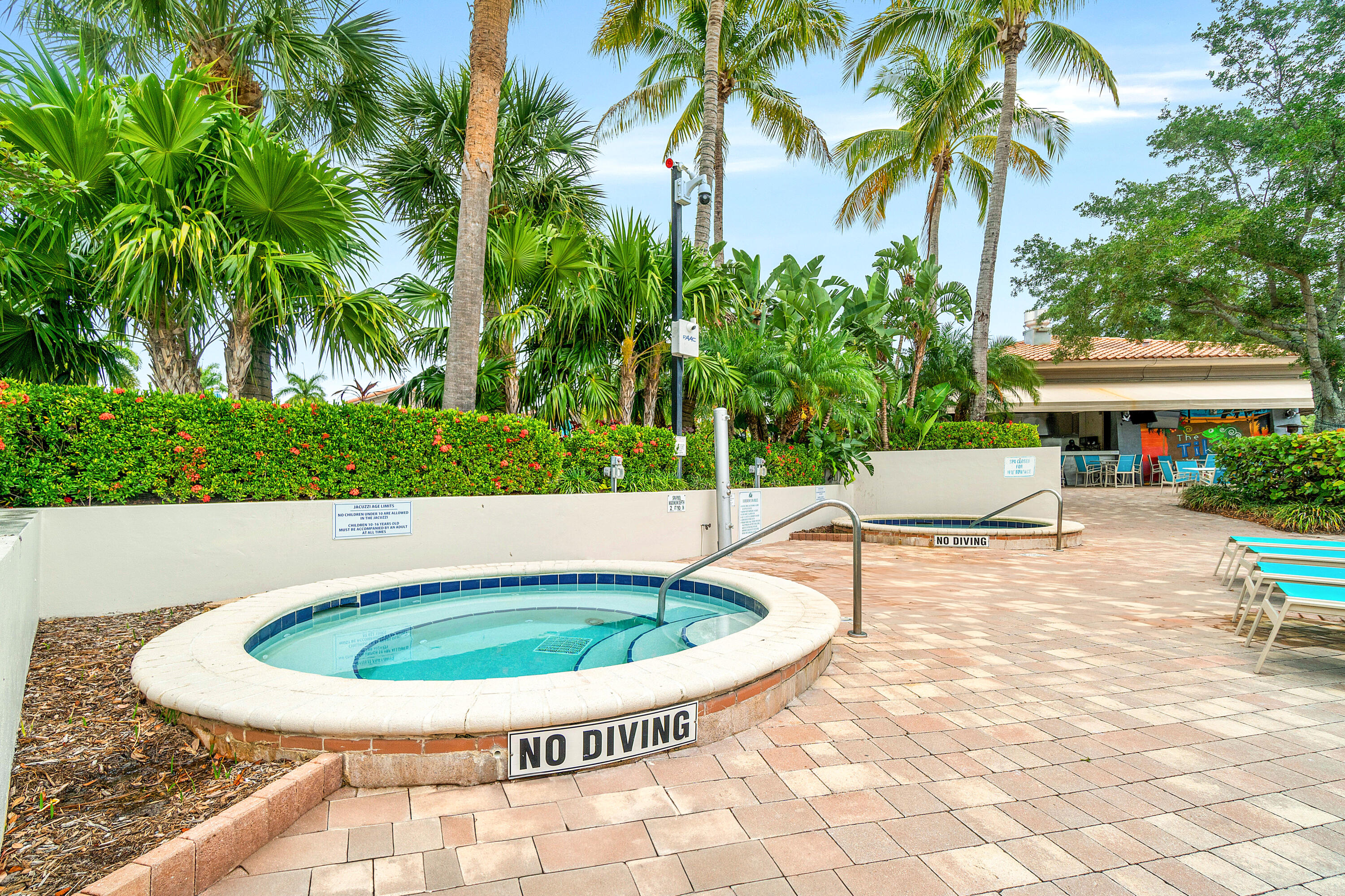 550 Tomahawk, Palm Beach Gardens FL 33410