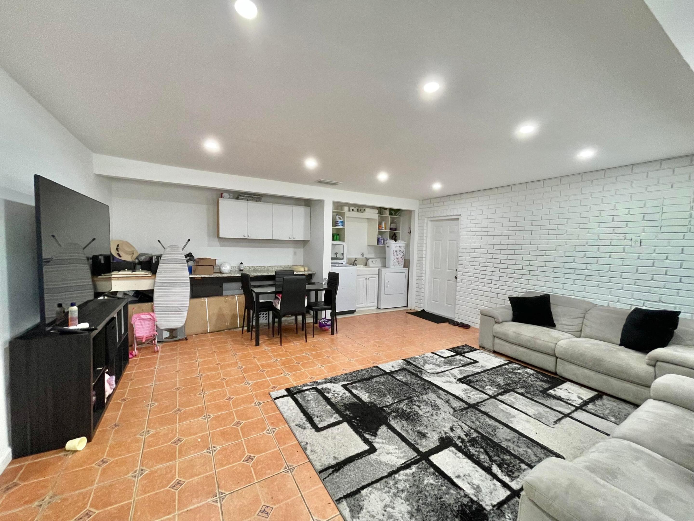 1478 NE 56th, Fort Lauderdale FL 33334