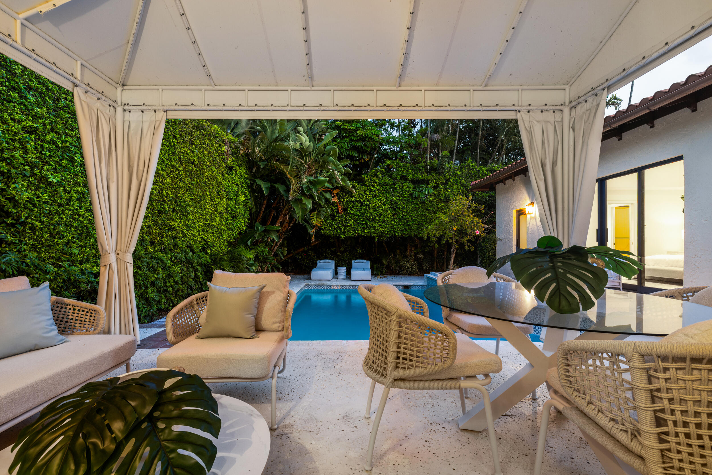 260 Everglade, Palm Beach FL 33480