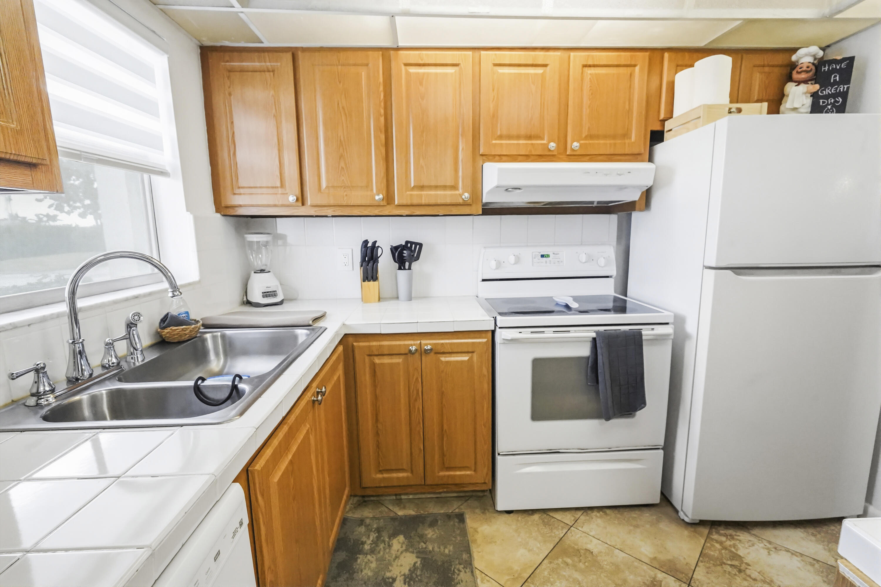 6650 Royal Palm #104c, Margate FL 33063