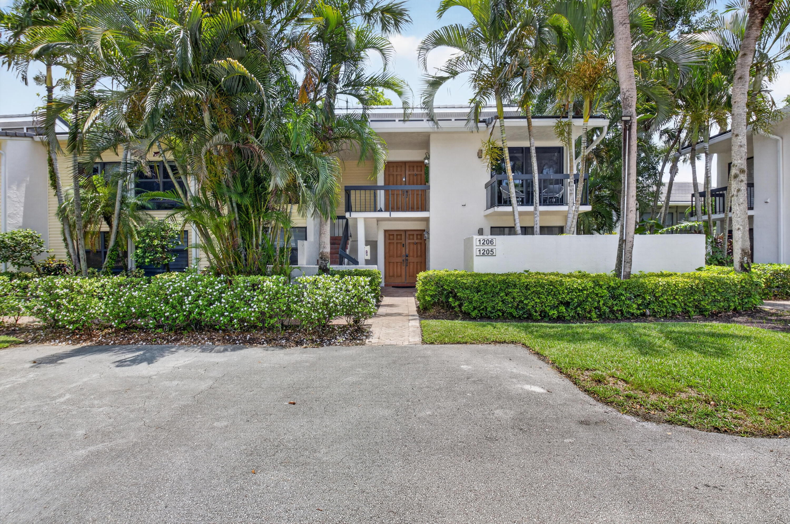 6760 Willow Wood #1206, Boca Raton FL 33434