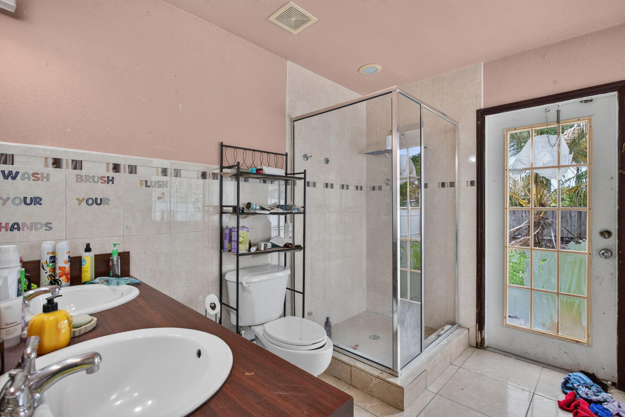 4390 NW 35th, Lauderdale Lakes FL 33309