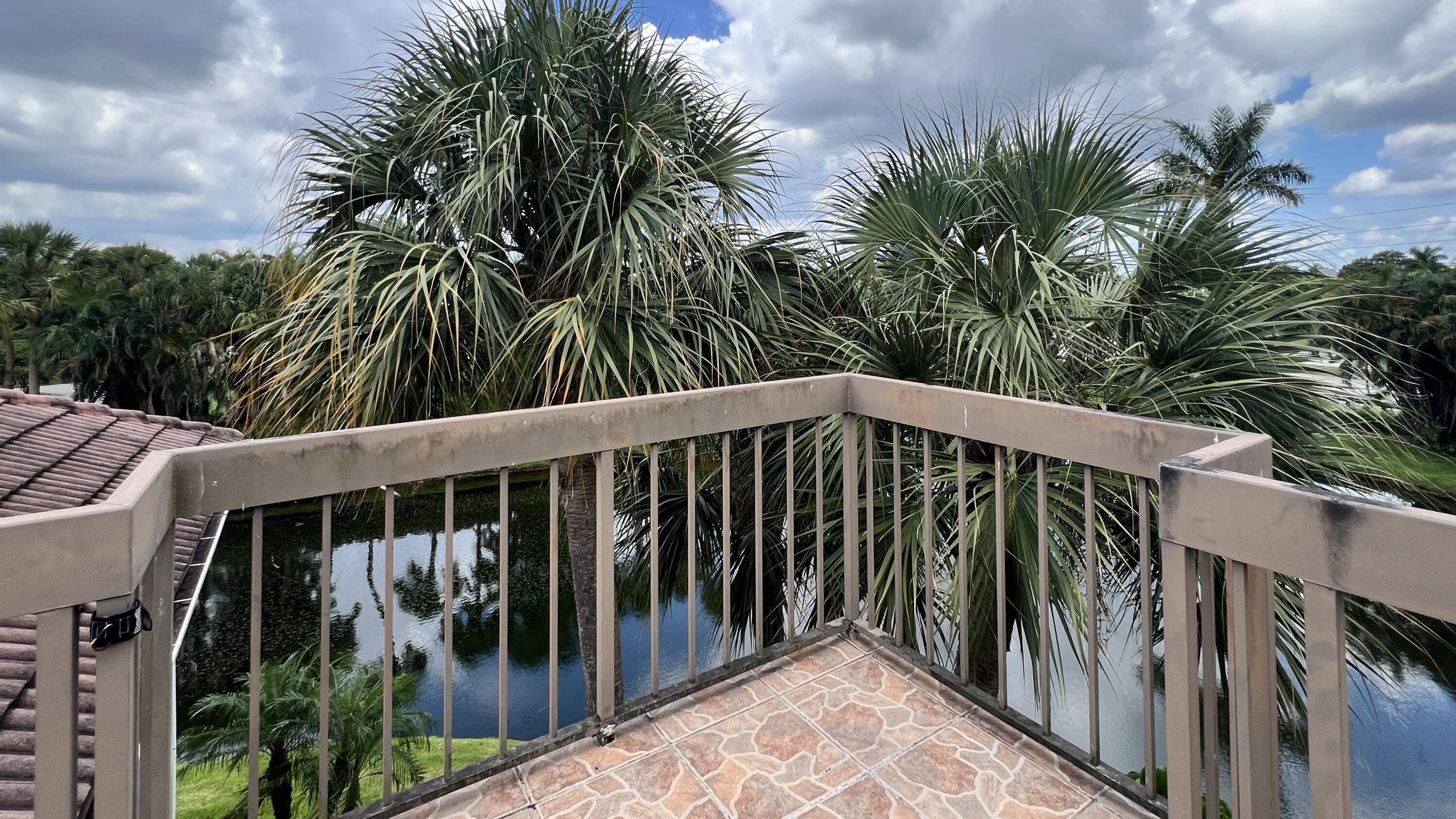 19209 Sabal Lake #19209, Boca Raton FL 33434