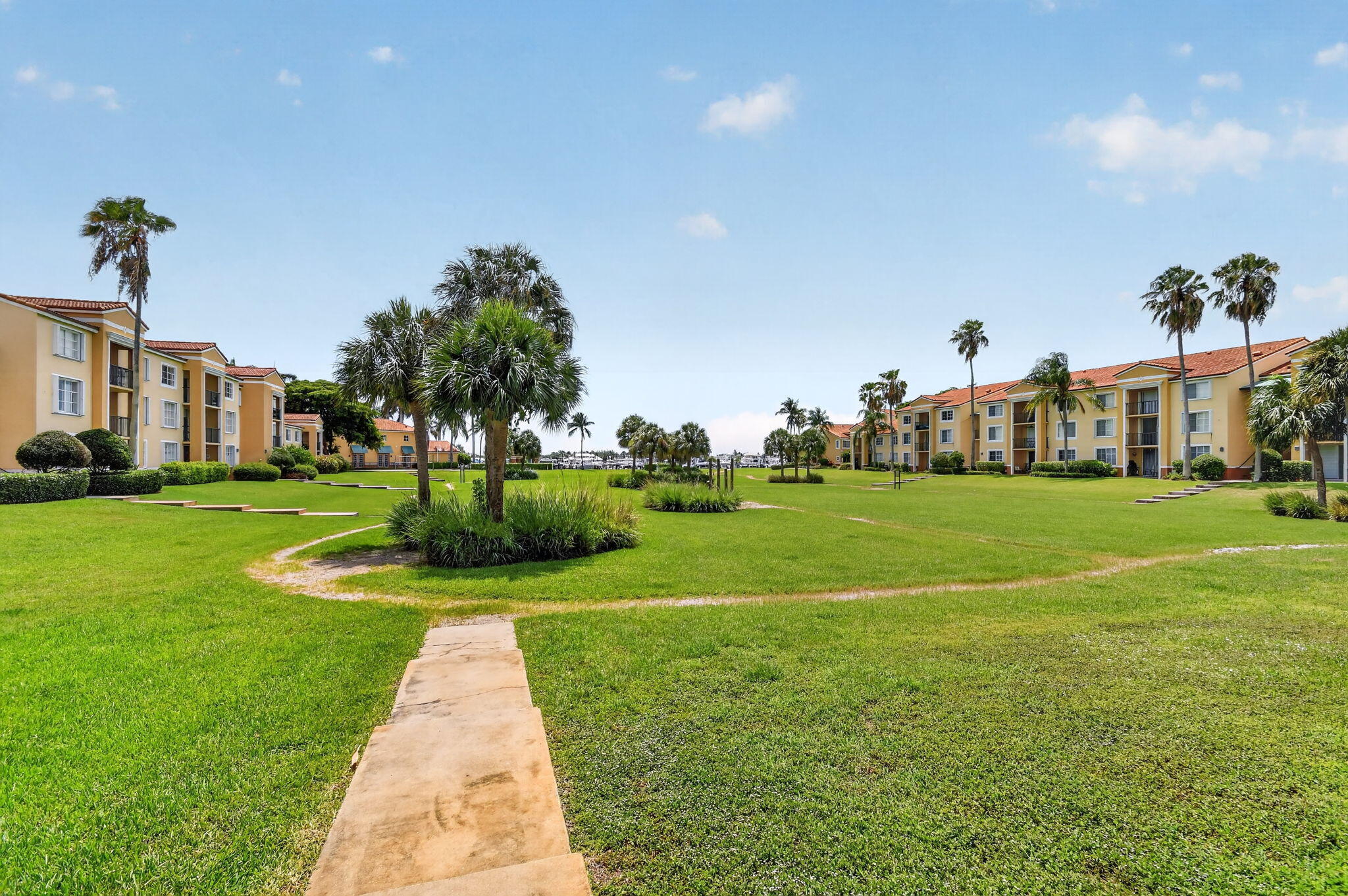 135 Yacht Club #204, Hypoluxo FL 33462