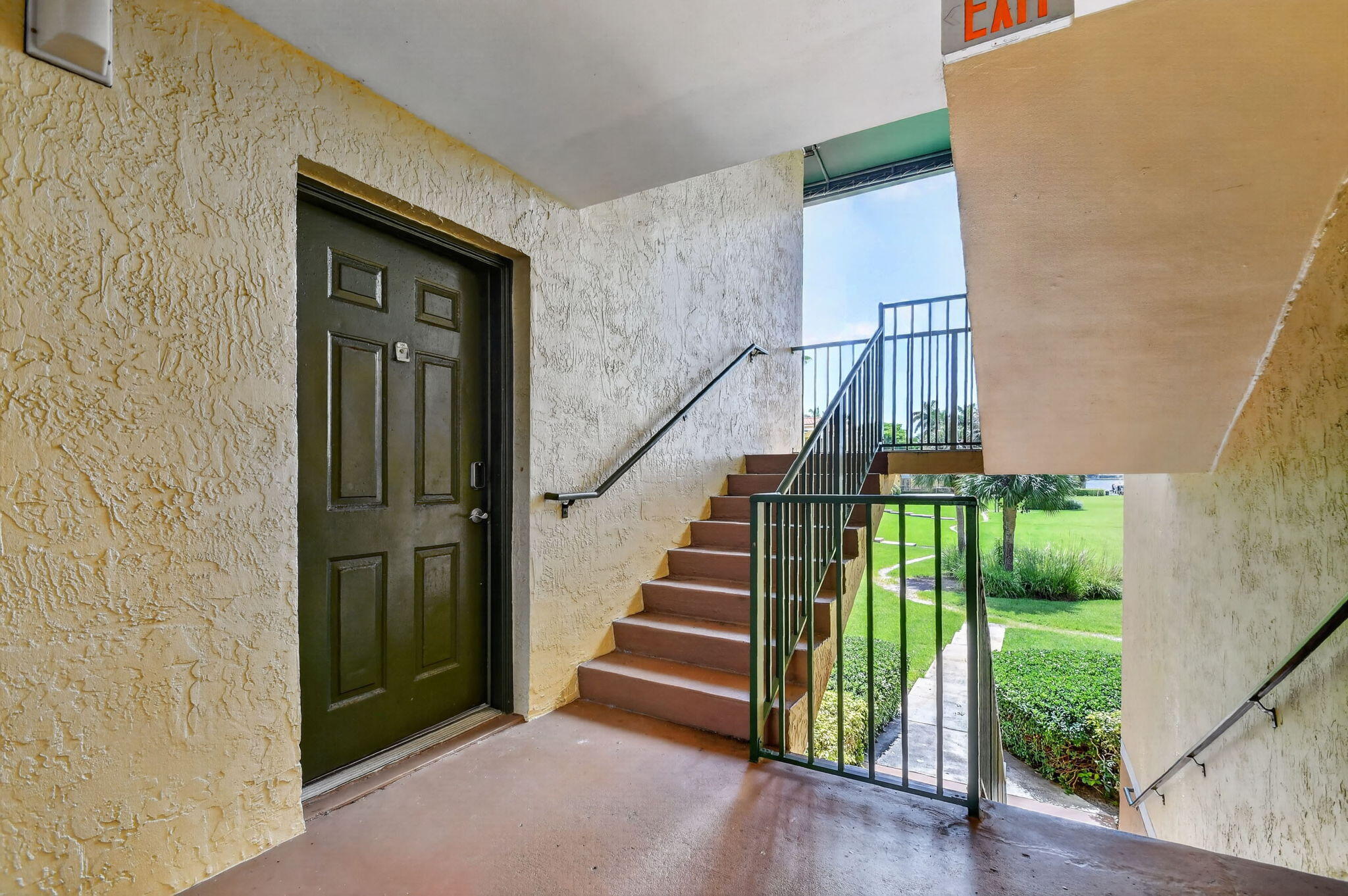 135 Yacht Club #204, Hypoluxo FL 33462