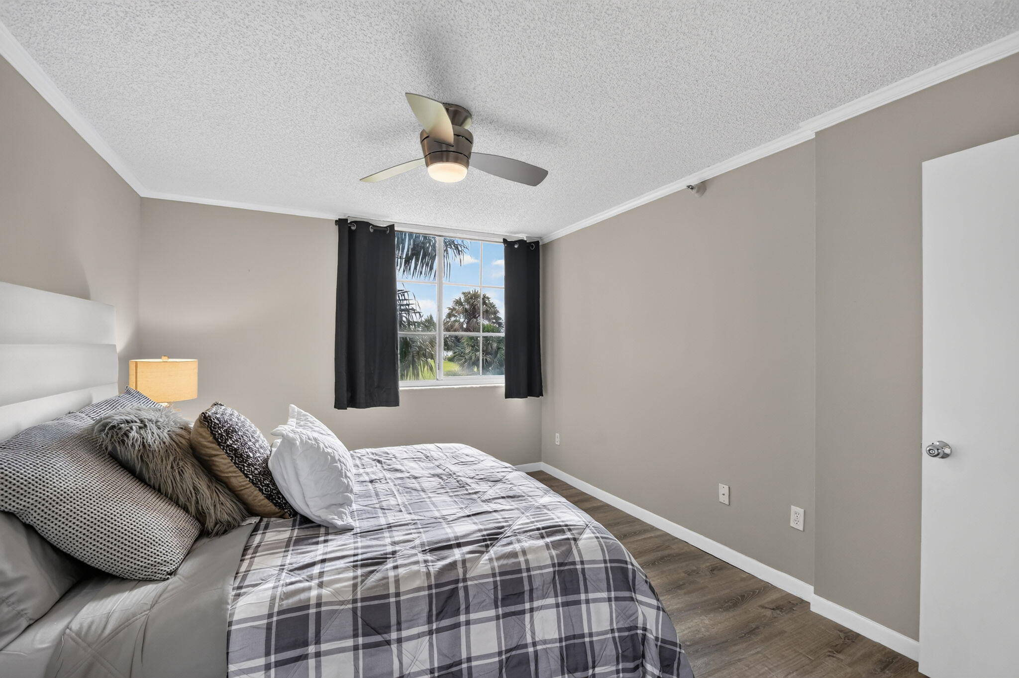 135 Yacht Club #204, Hypoluxo FL 33462