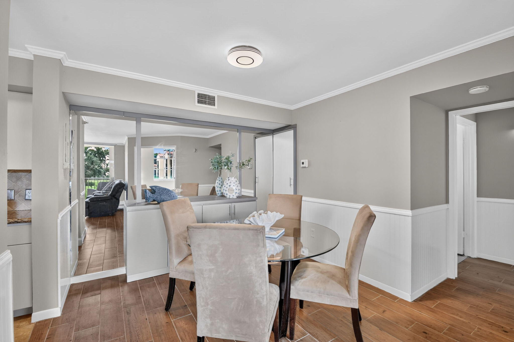 135 Yacht Club #204, Hypoluxo FL 33462