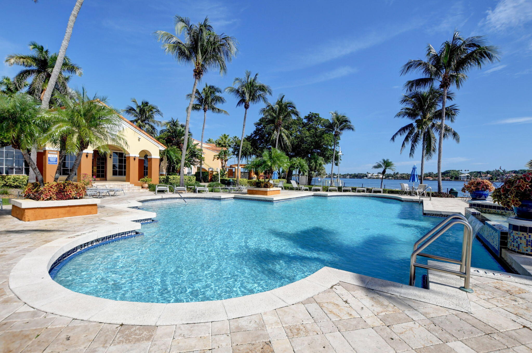 135 Yacht Club #204, Hypoluxo FL 33462