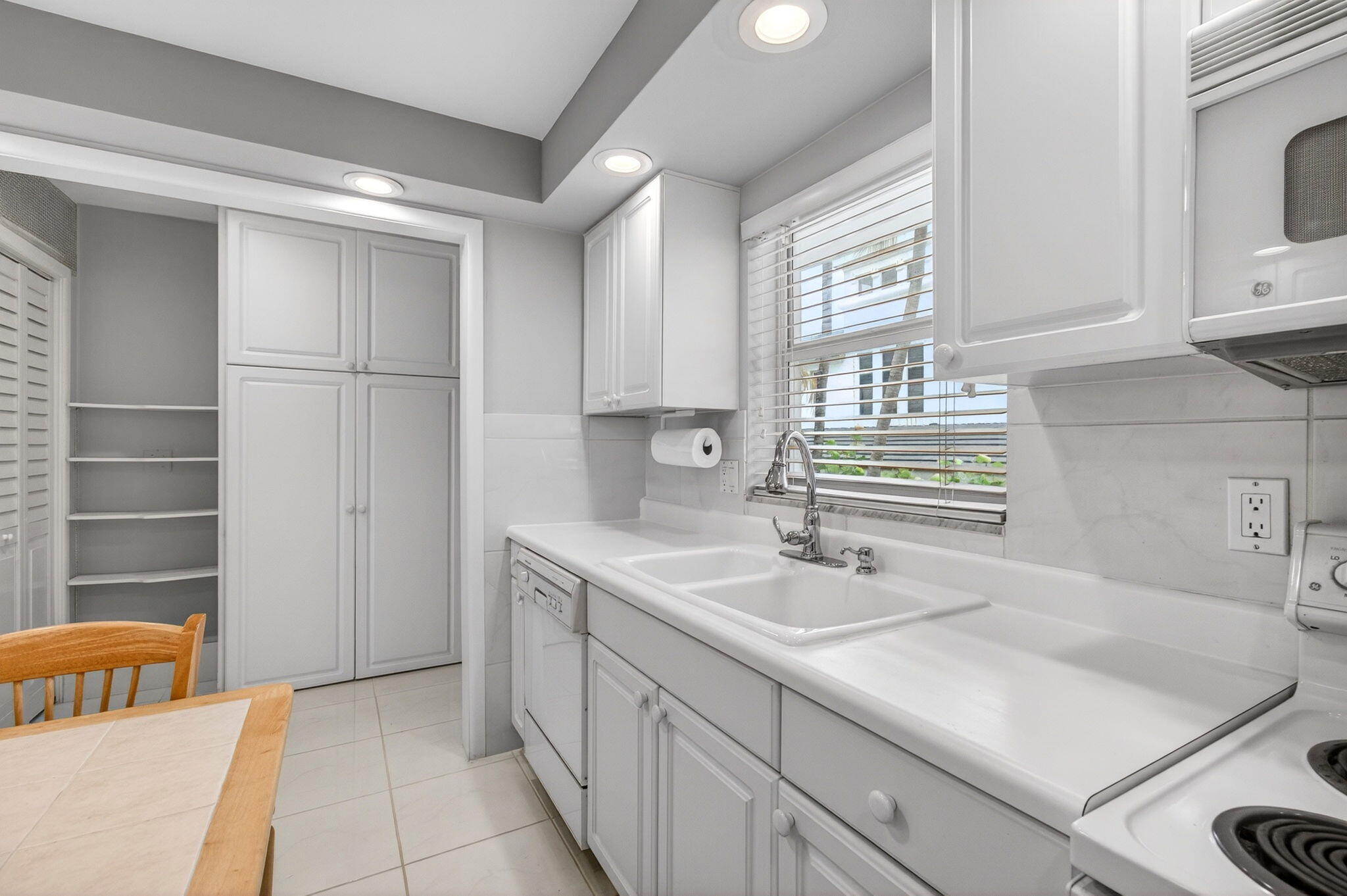 2701 S Ocean #21, Highland Beach FL 33487