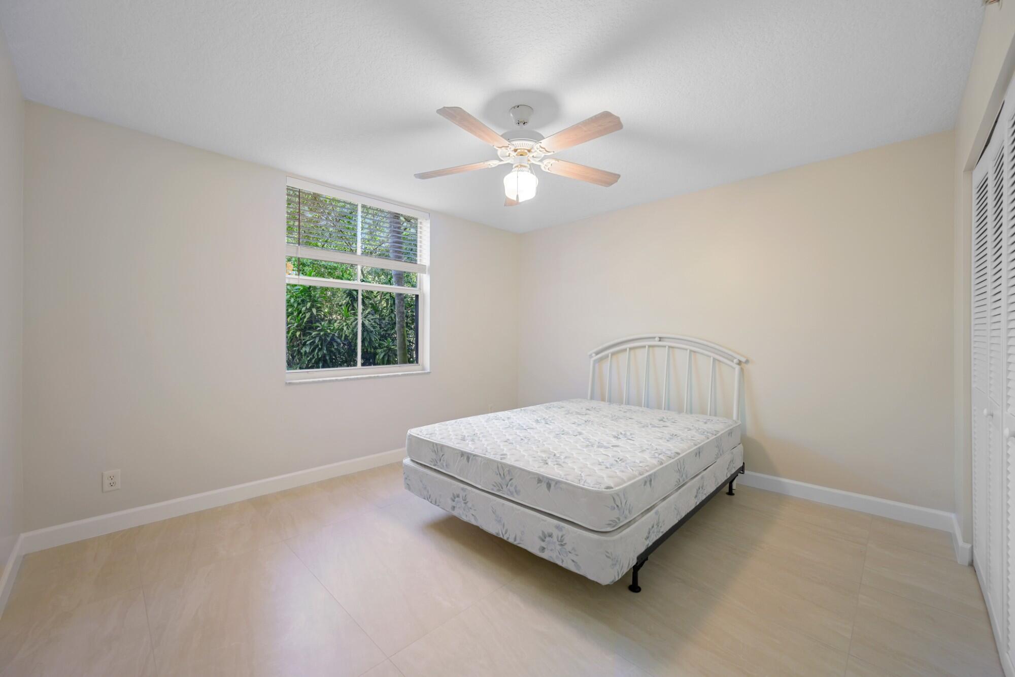 619 E Sheridan #106, Dania Beach FL 33004