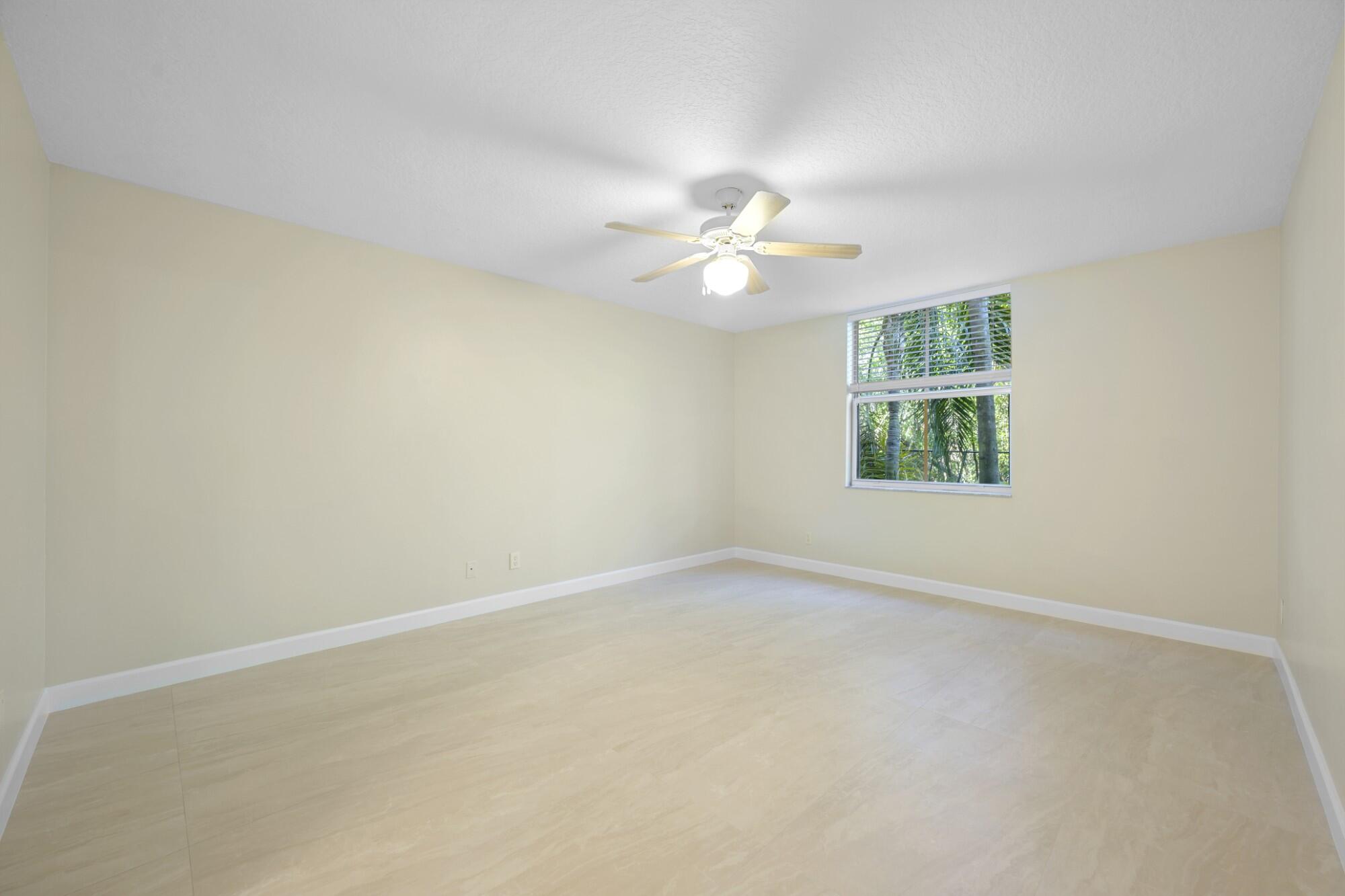 619 E Sheridan #106, Dania Beach FL 33004