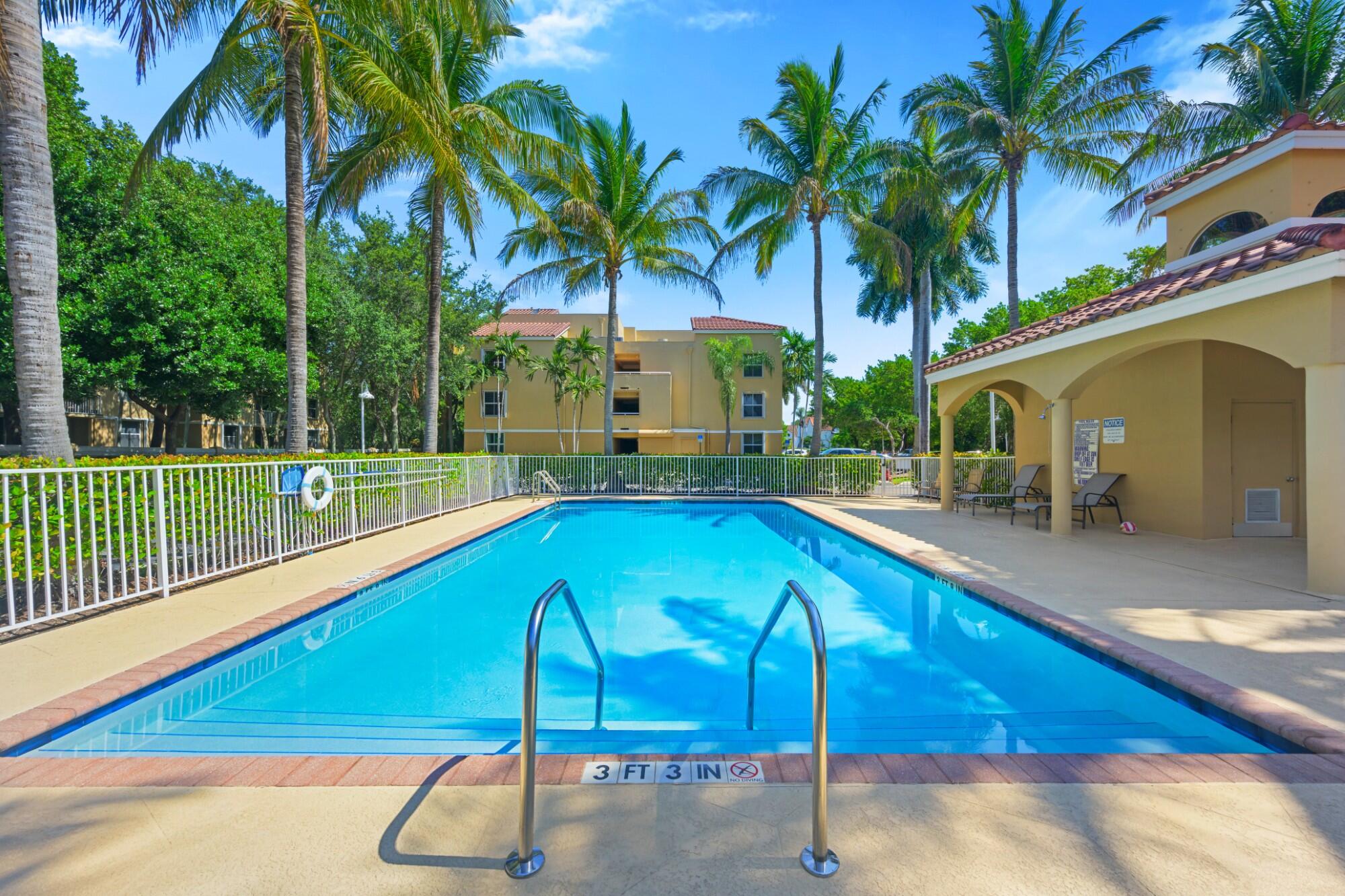 619 E Sheridan #106, Dania Beach FL 33004