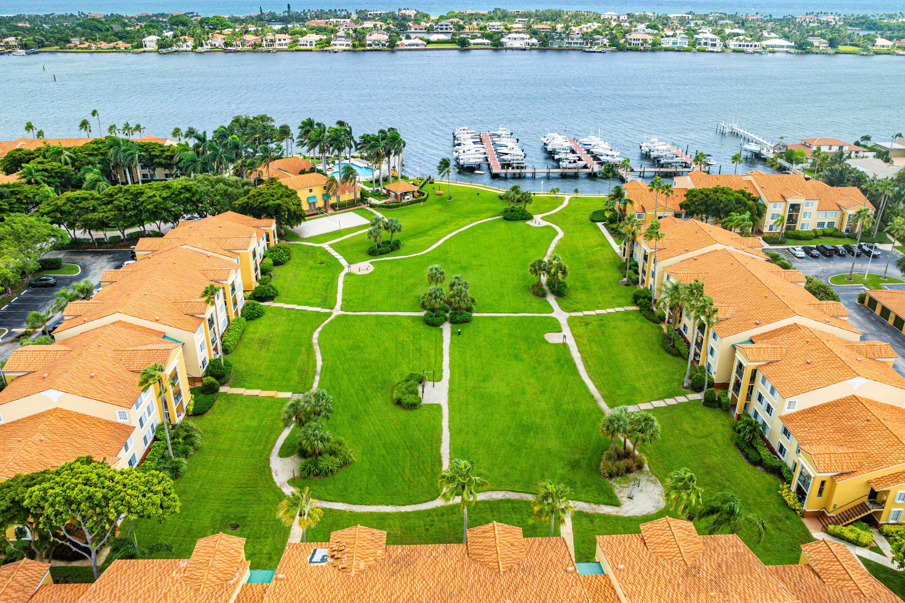 157 Yacht Club, Hypoluxo FL 33462