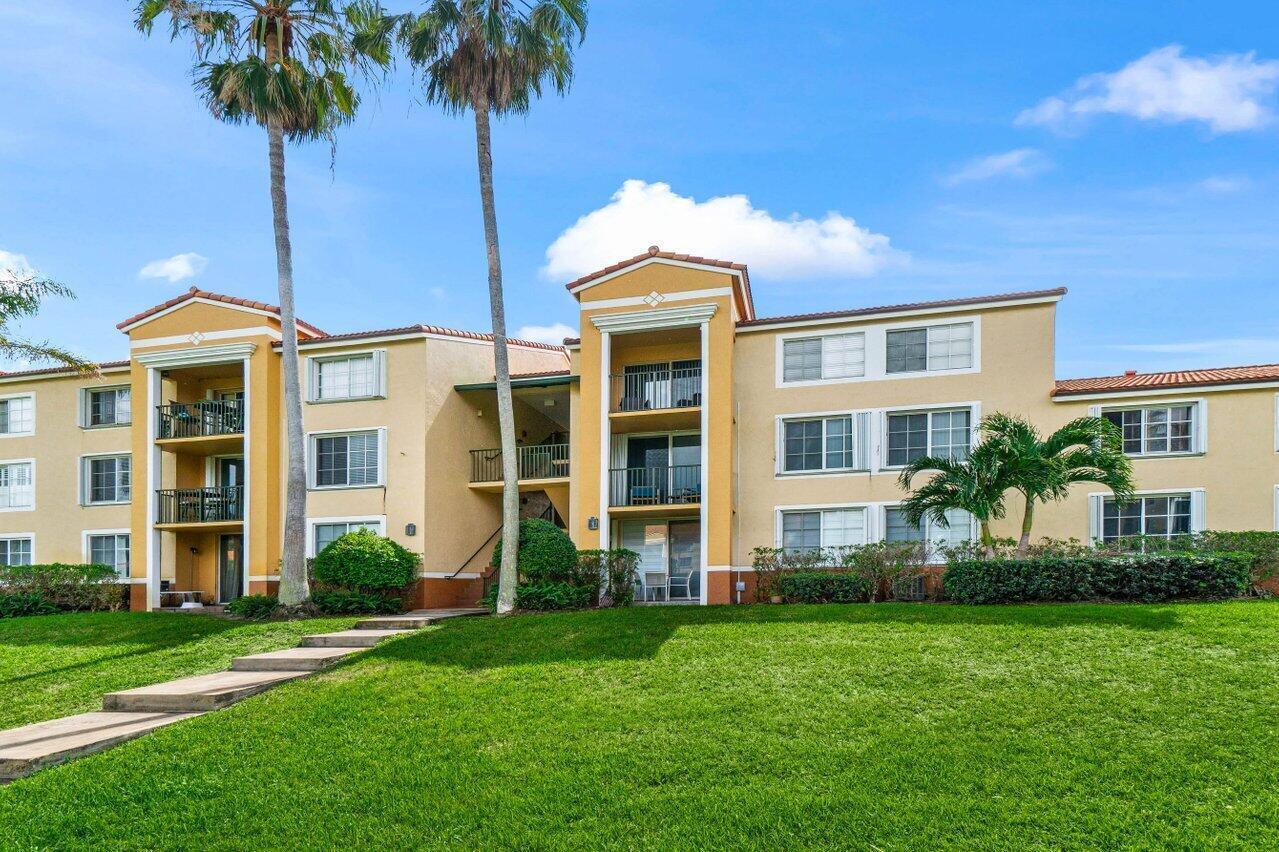 157 Yacht Club, Hypoluxo FL 33462