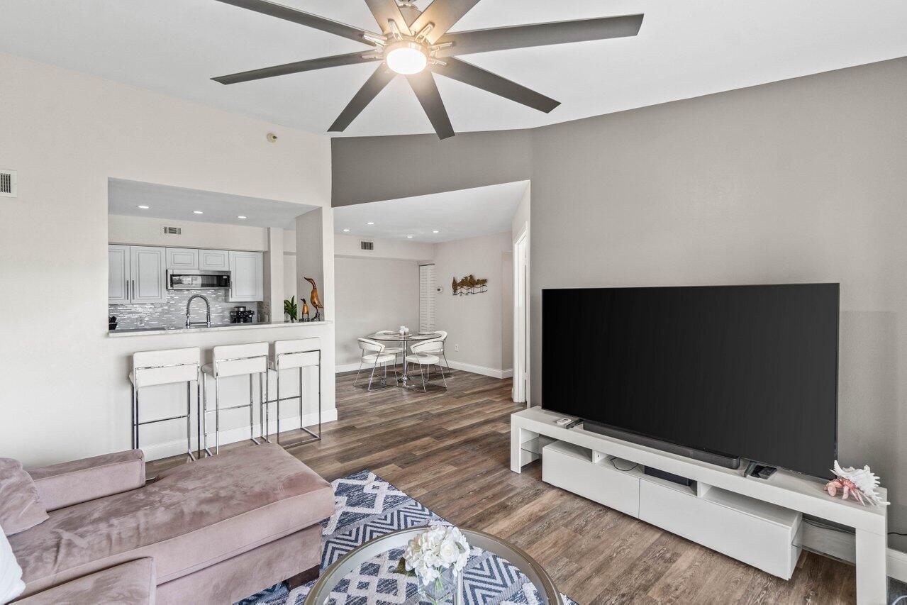 157 Yacht Club, Hypoluxo FL 33462