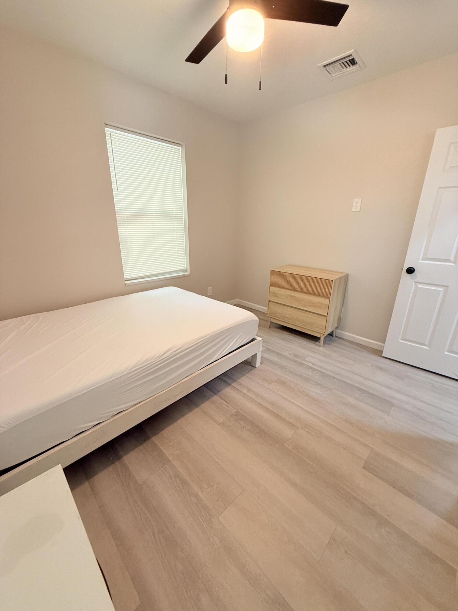 509 N H #C, Lake Worth FL 33460