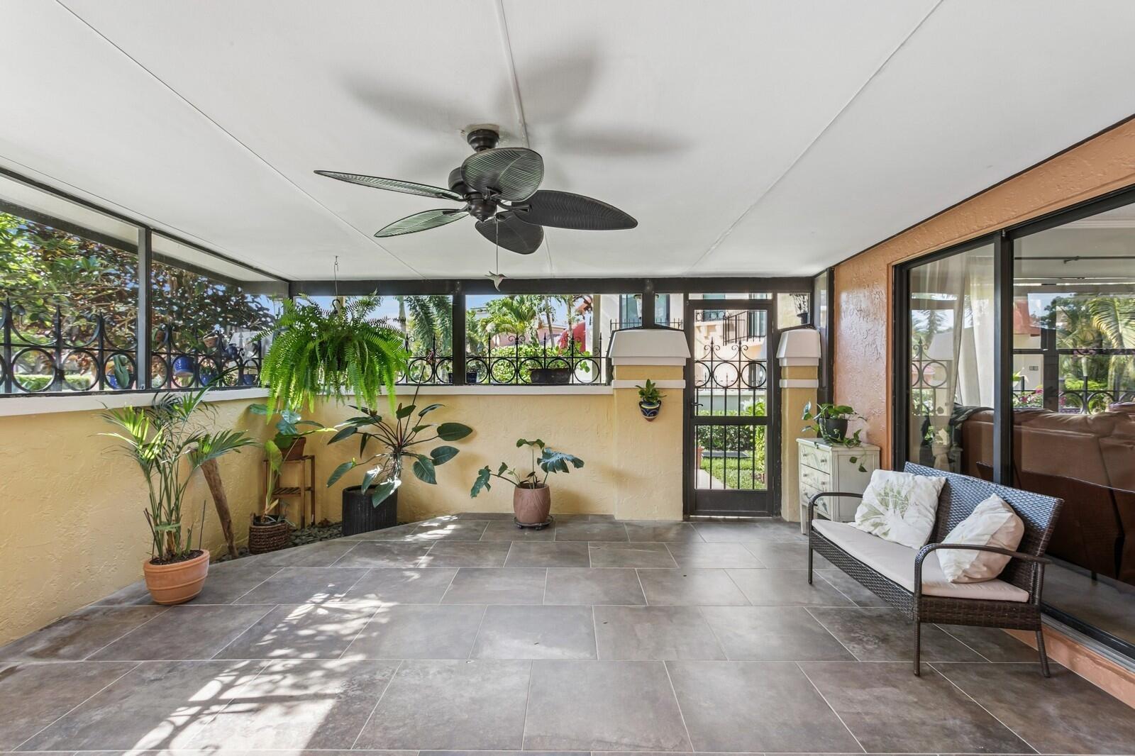 24 Uno Lago, Juno Beach FL 33408