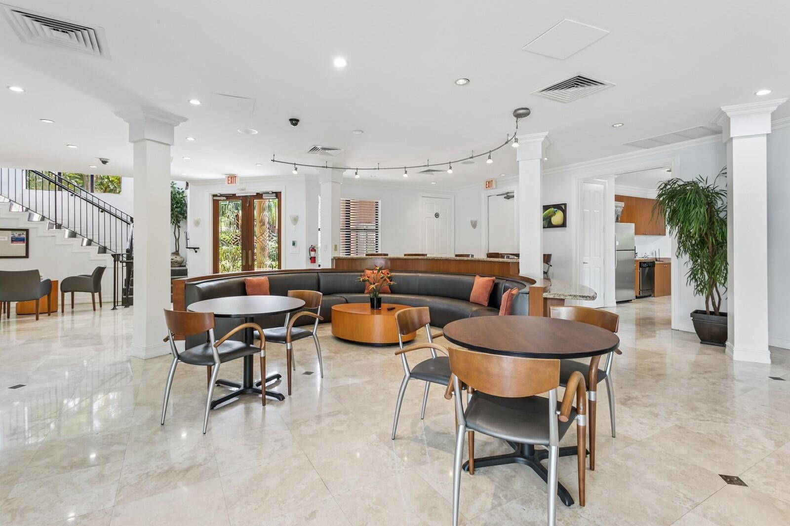 24 Uno Lago, Juno Beach FL 33408